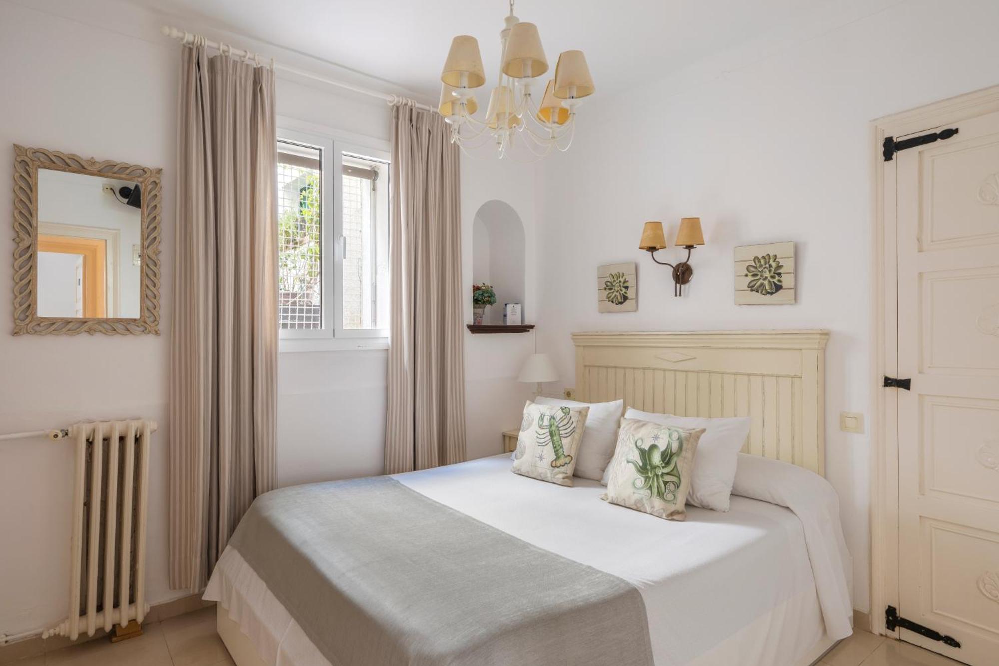 Economy Double or Twin Room