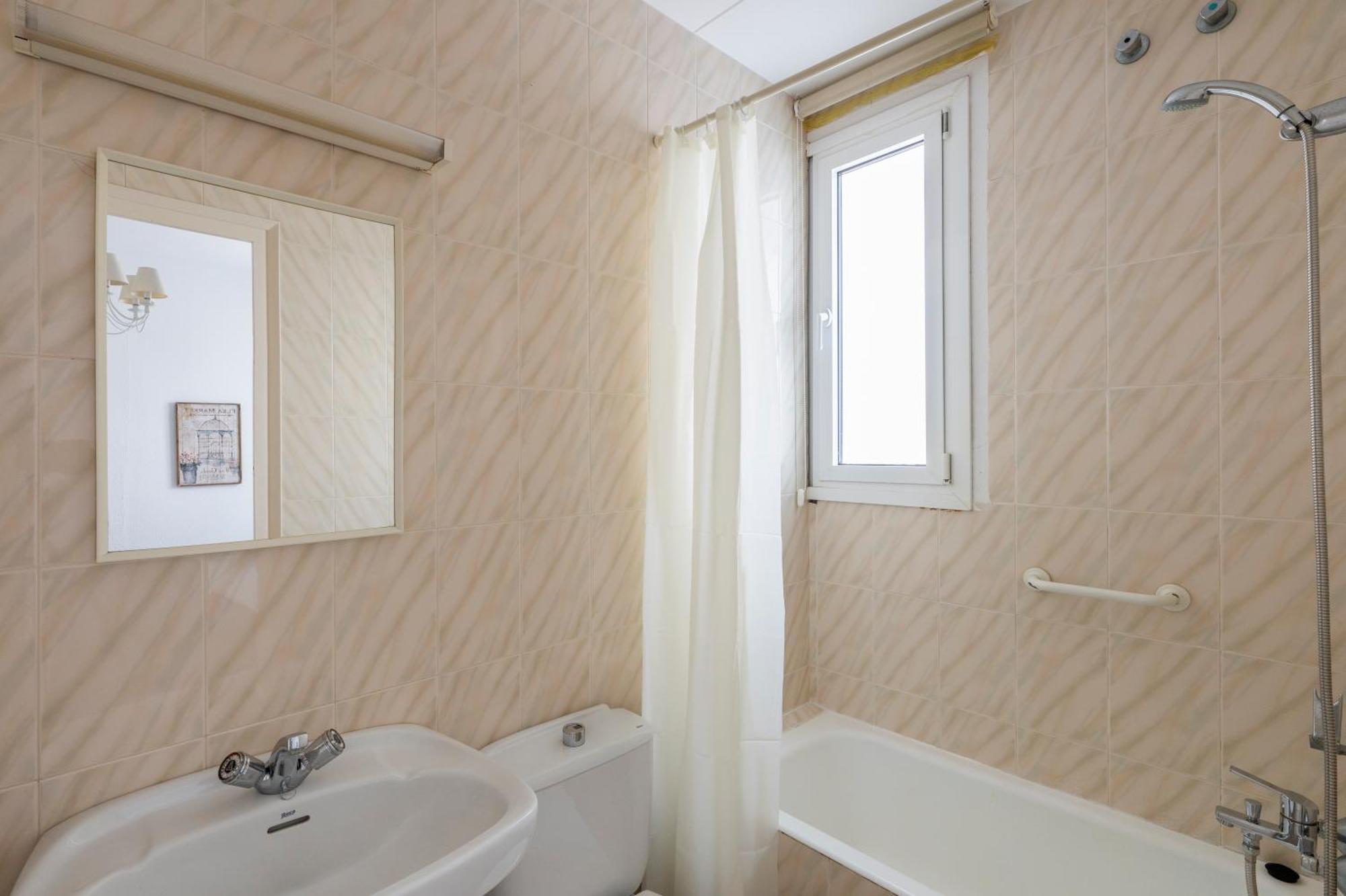 Economy Double or Twin Room