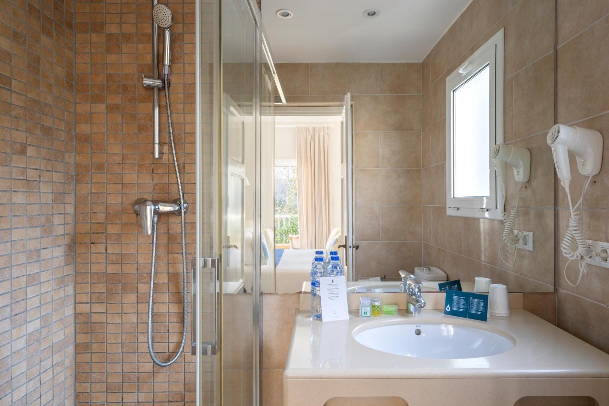 Double or Twin Room Balcony