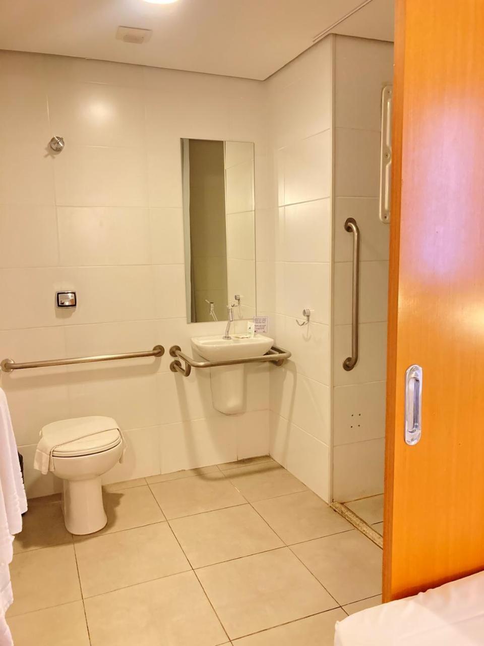 Quarto Triplo - Acessível para Hóspedes com Mobilidade Reduzida