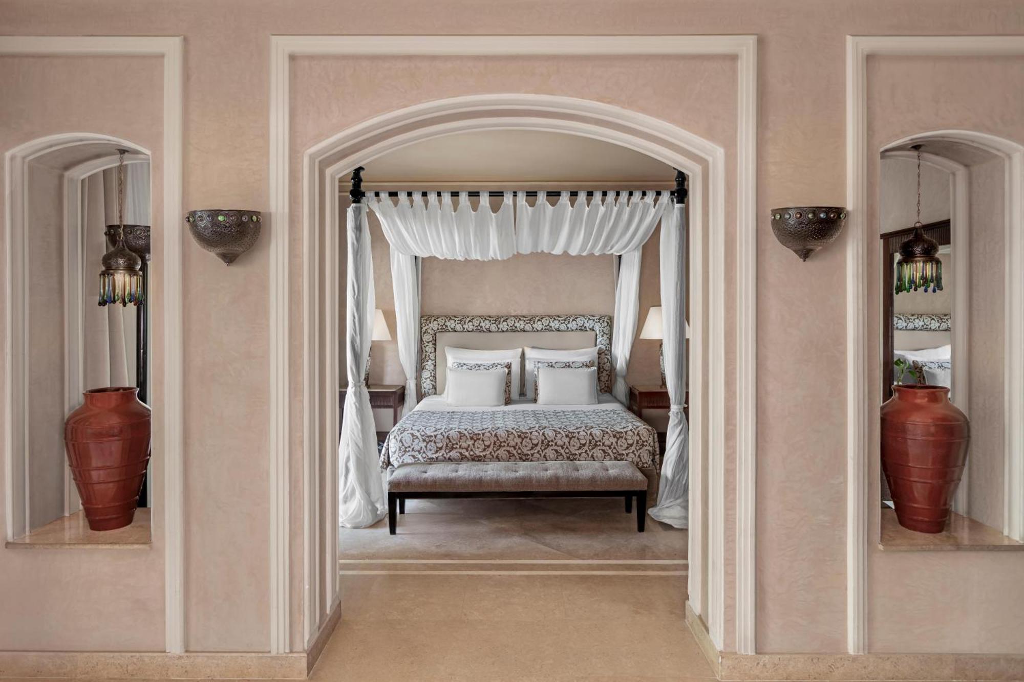 Suite Royale Lit Queen-Size avec Piscine Privée (Réservée aux Adultes)