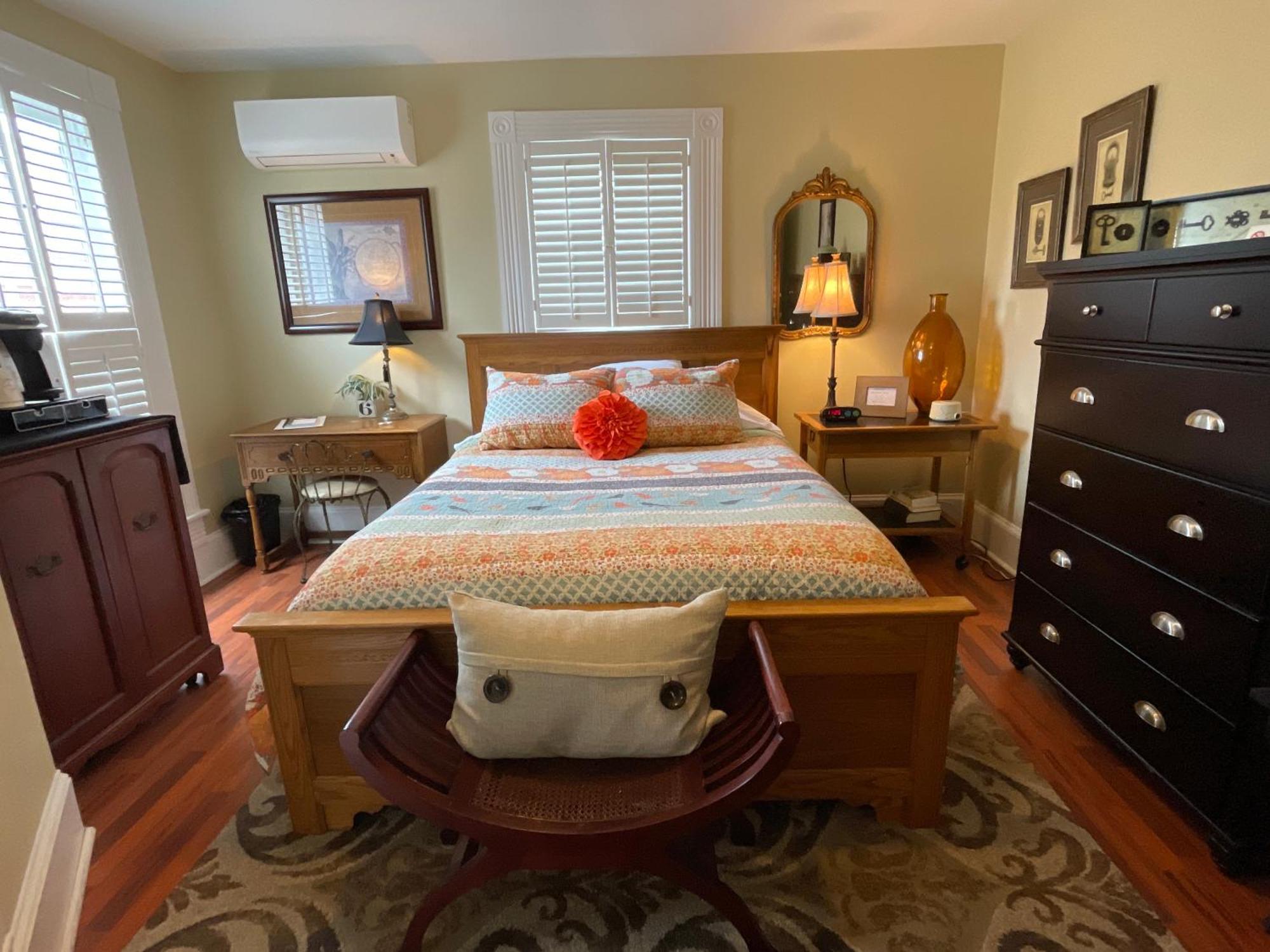 Queen Room