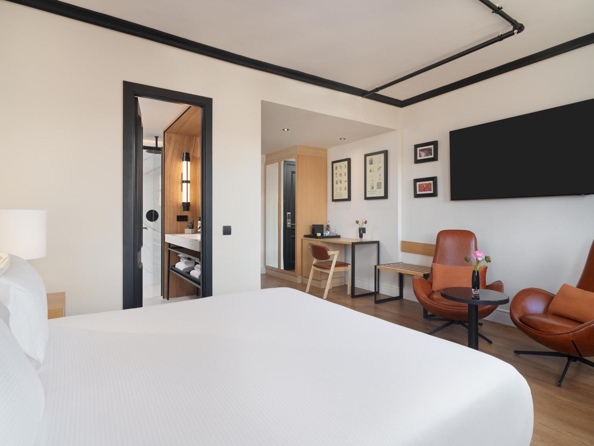 Executive Room