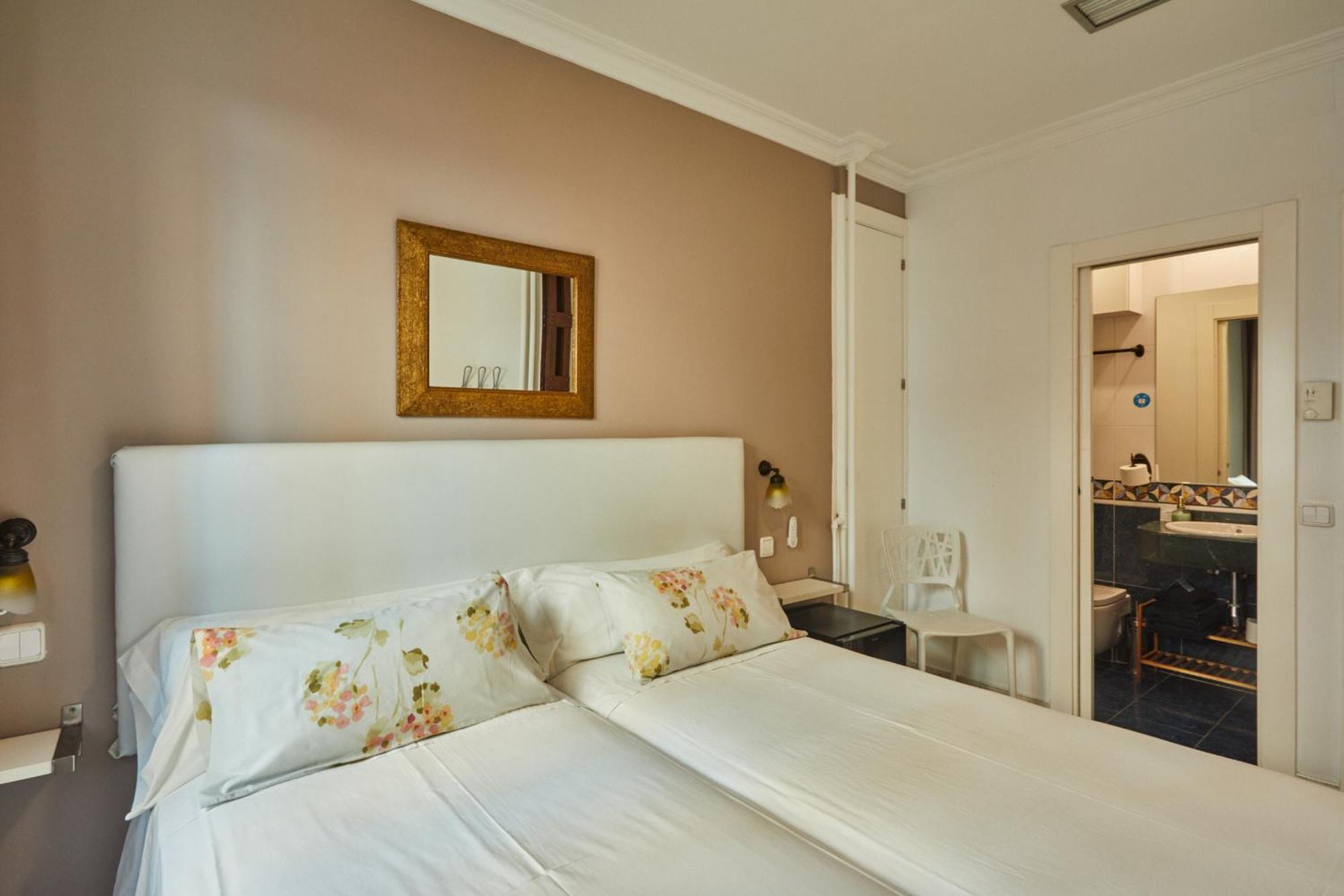 Twin Room Bathroom