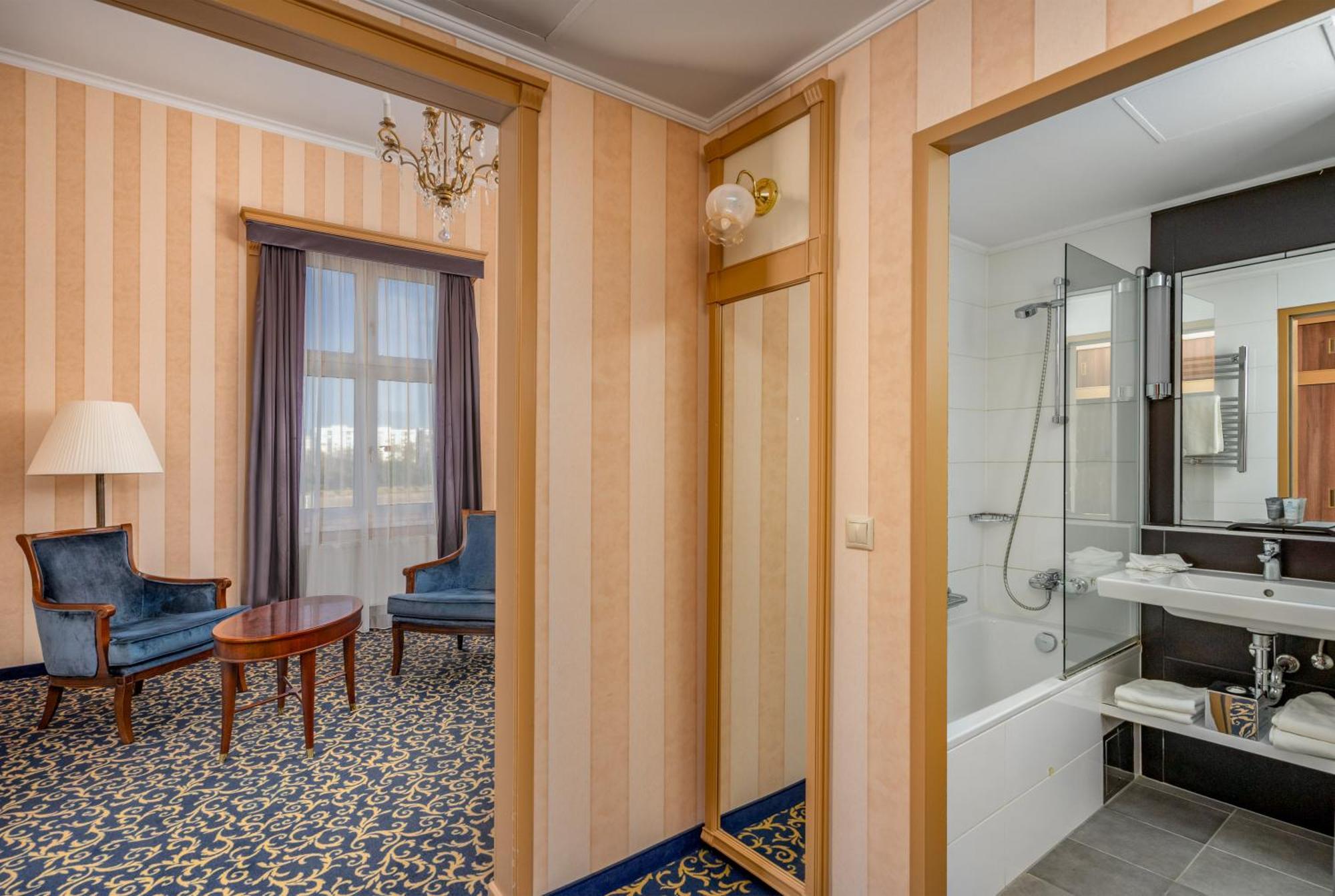 Suite with Wellness and Fitness Access,1703545092:JPEG