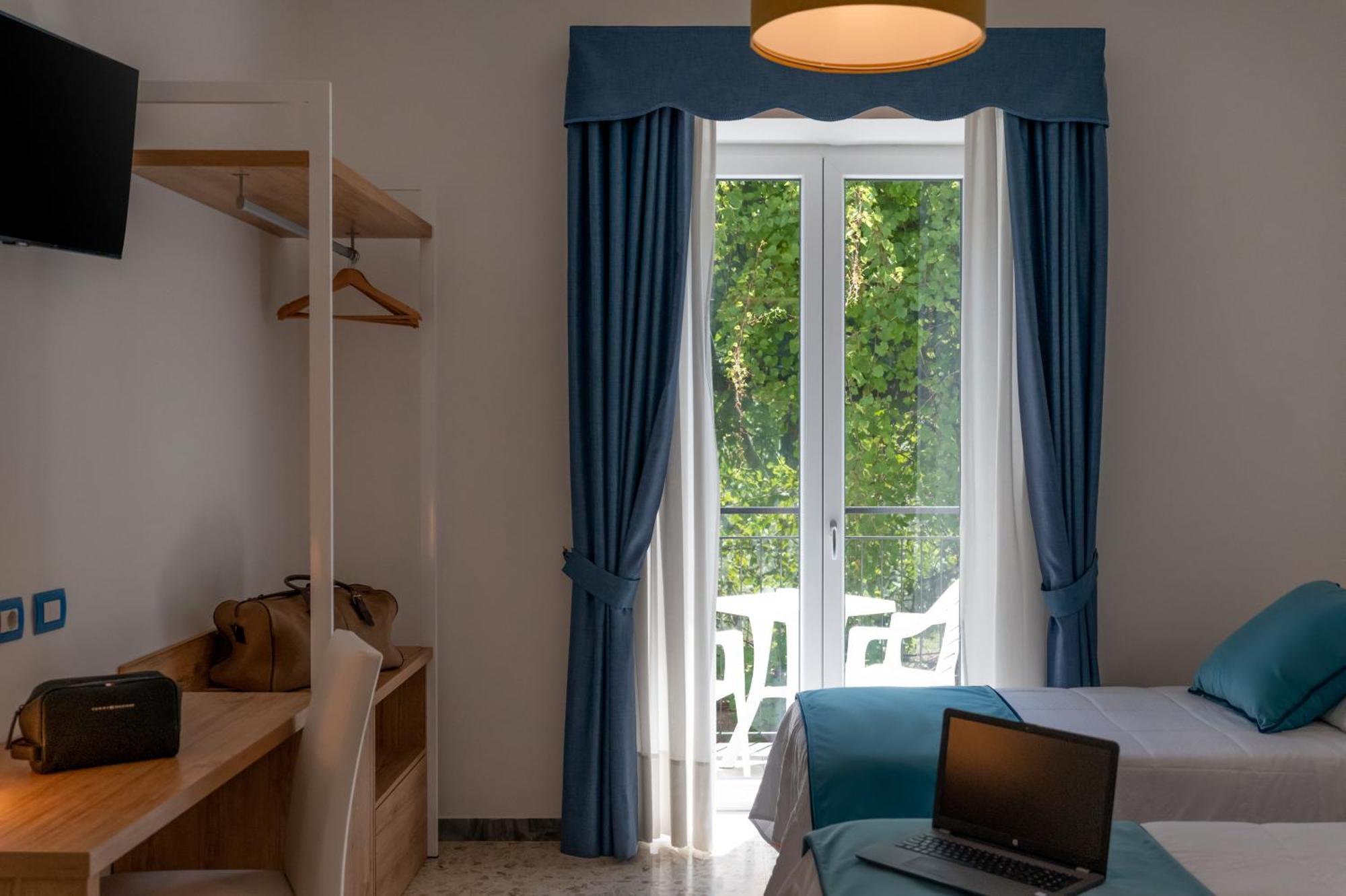 Triple Room Balcony Garden View