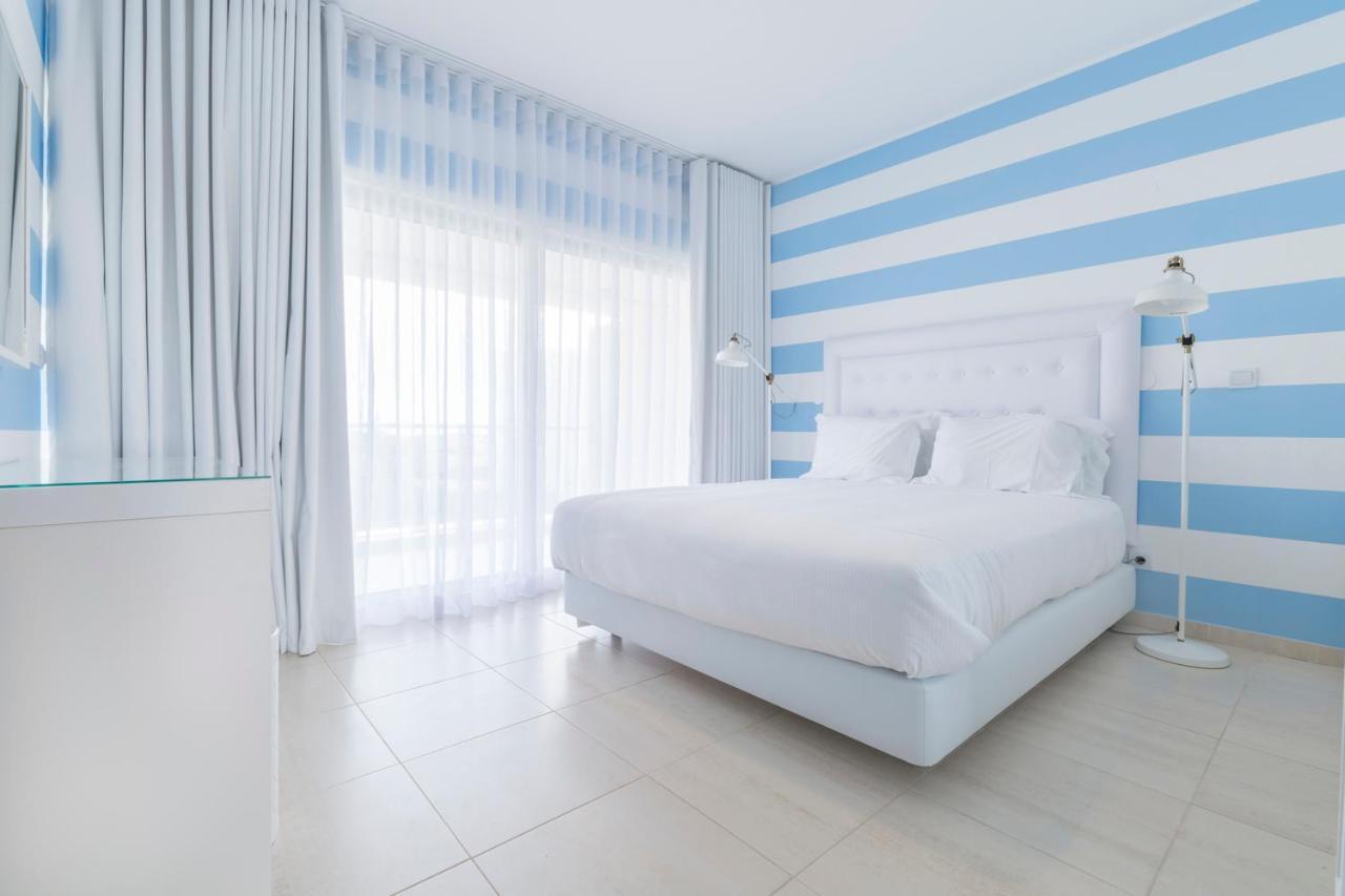 One-Bedroom Apartment Golf View