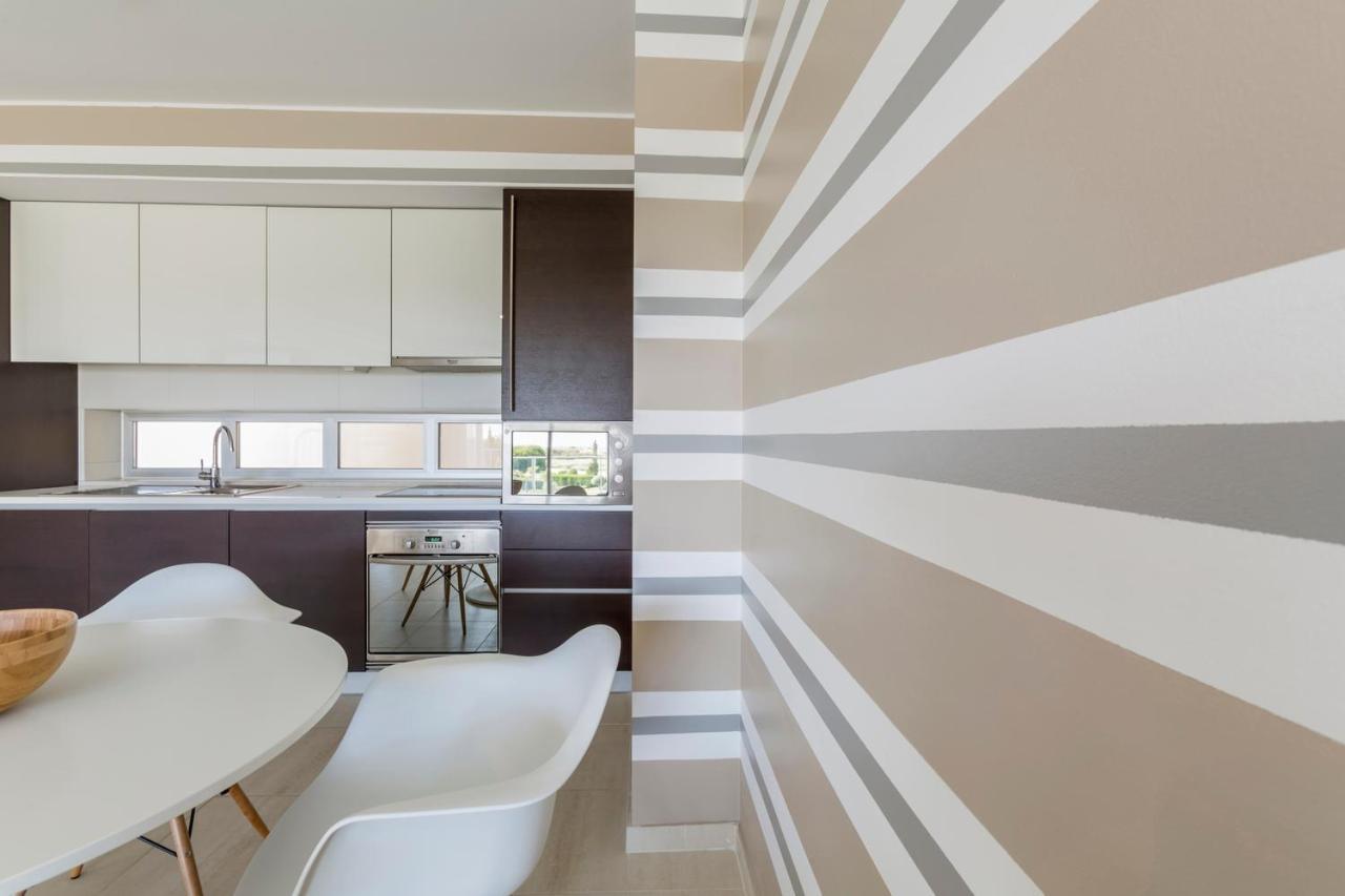 One-Bedroom Apartment Golf View