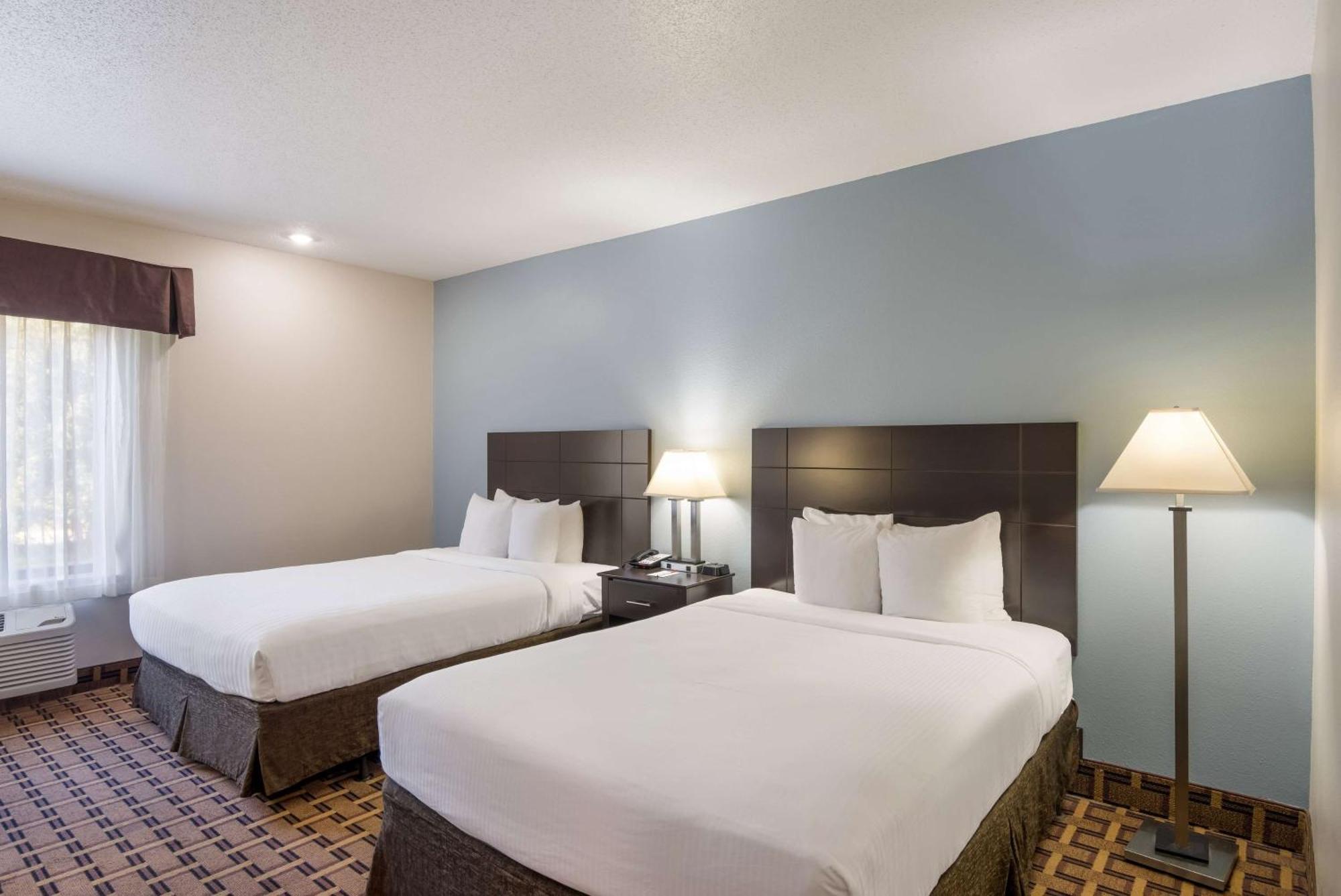 Queen Room with Two Queen Beds - Disability Access