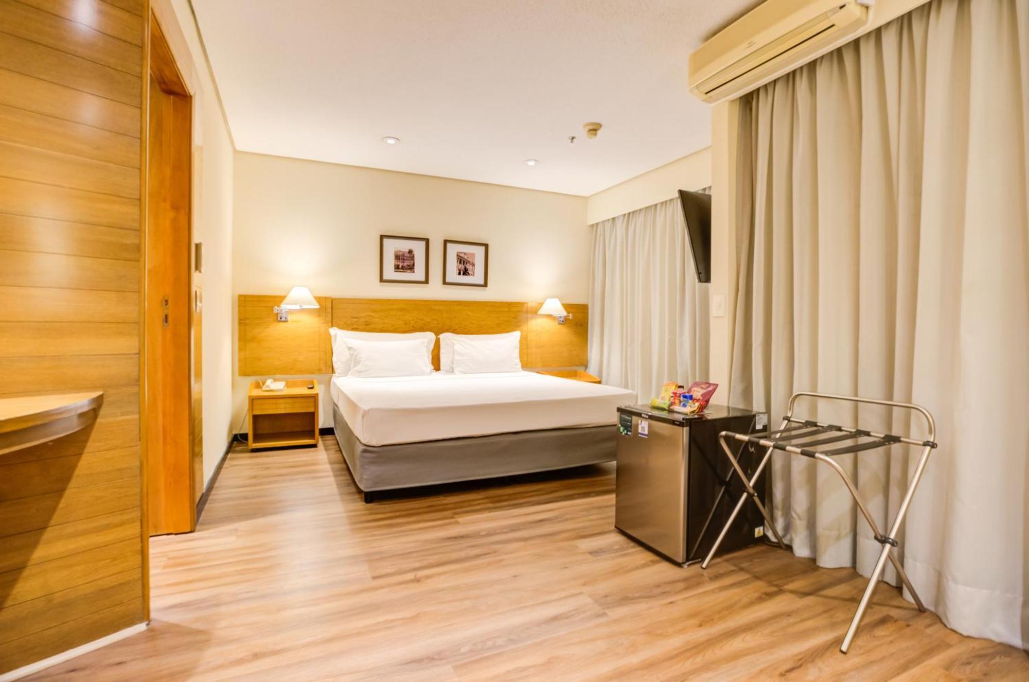 Quarto Duplo Standard