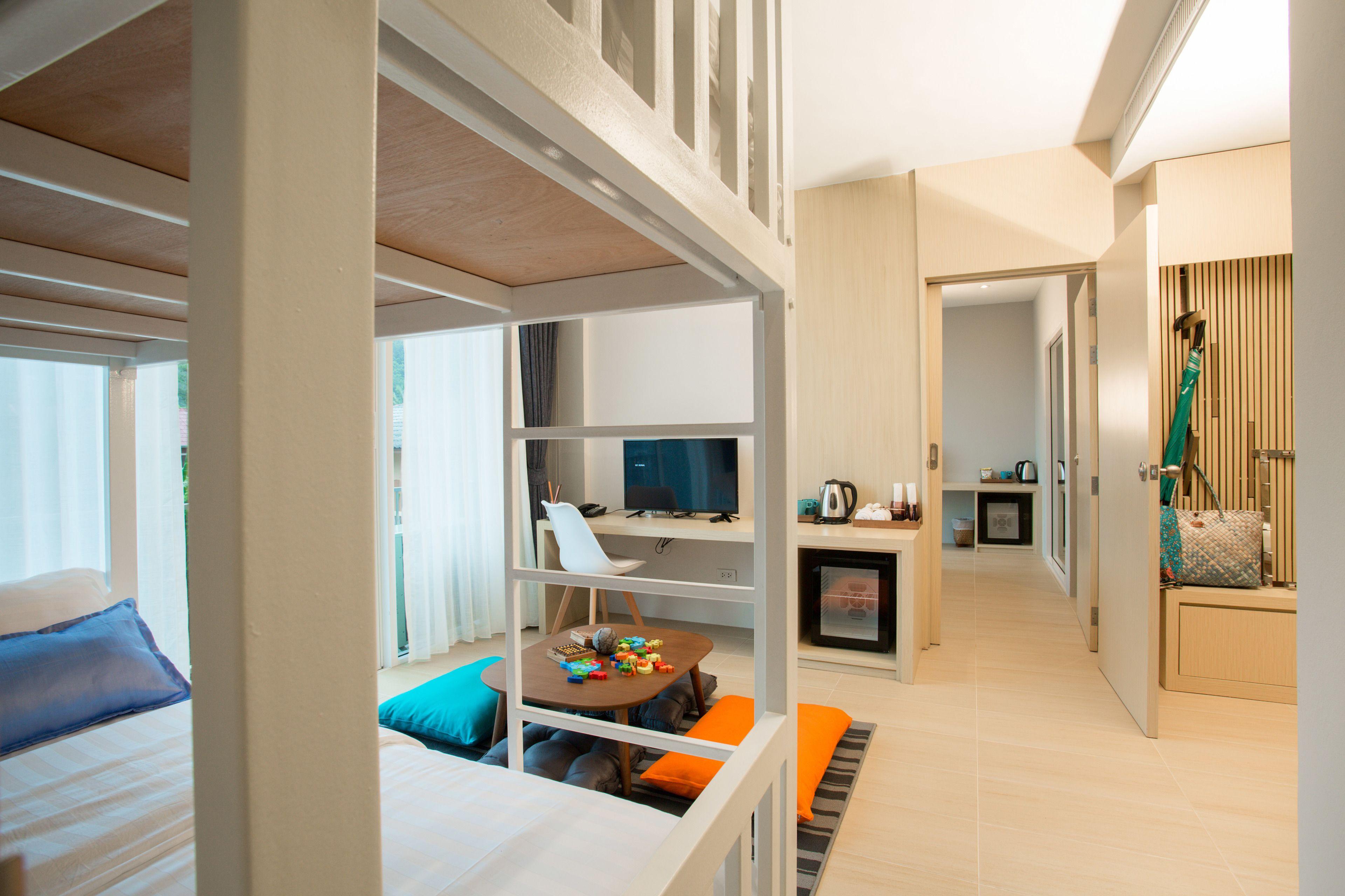 Deluxe Family Room