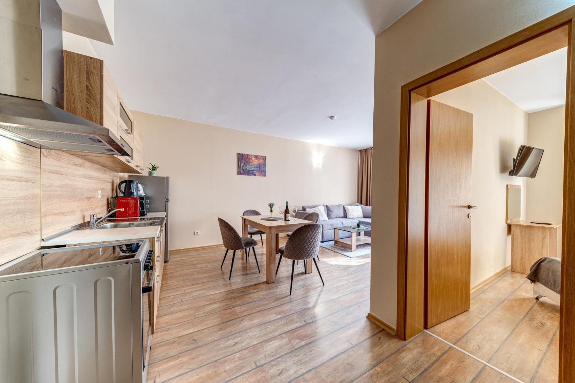 One-Bedroom Deluxe Apartment