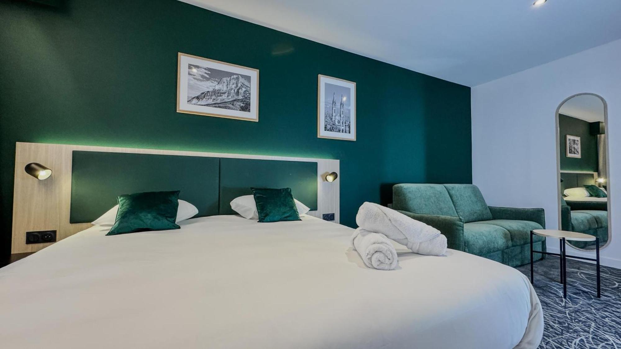 Chambre Lit King-Size Supérieure avec Canapé-Lit - Non-Fumeurs