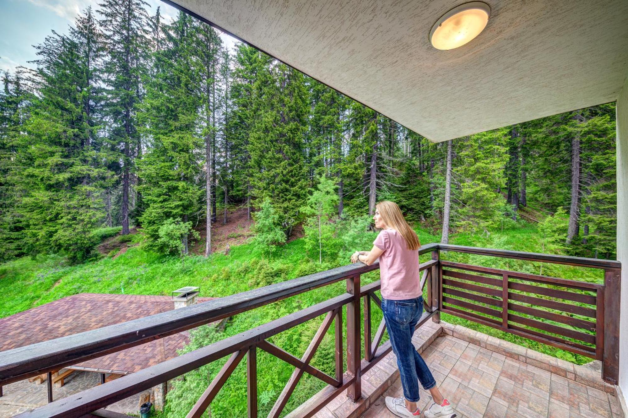 Studio Balcony