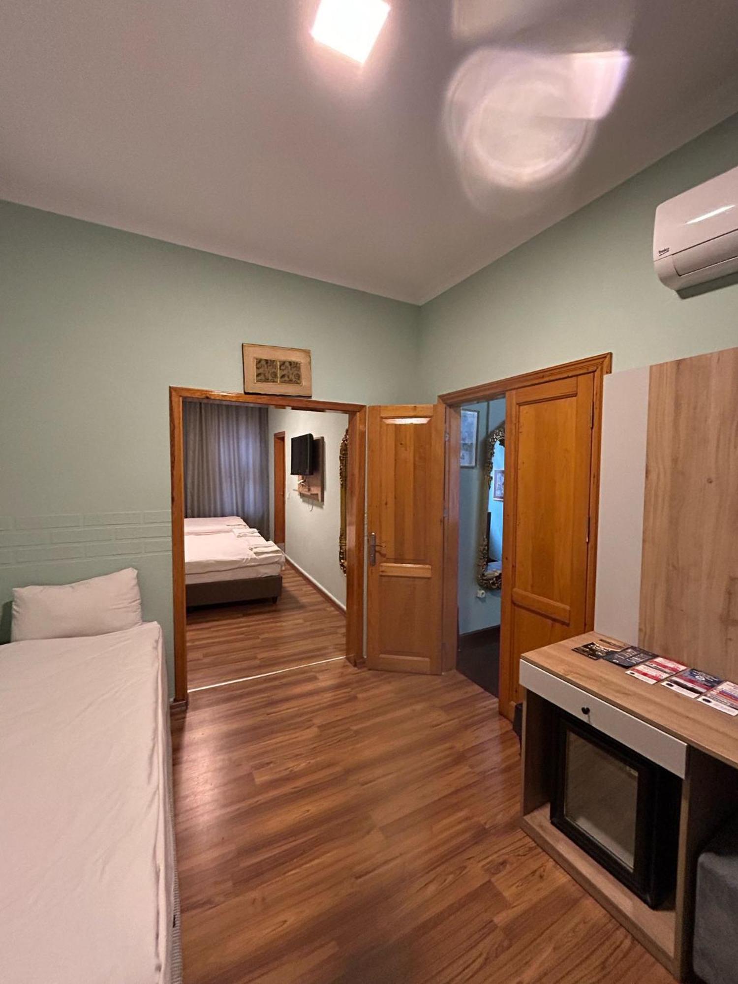 Quadruple Room Bathroom