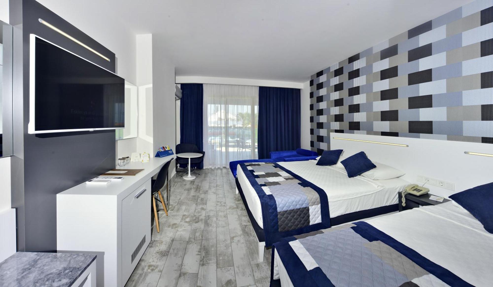 Superior Tweepersoonskamer met 2 Aparte Bedden en Uitzicht op Zee