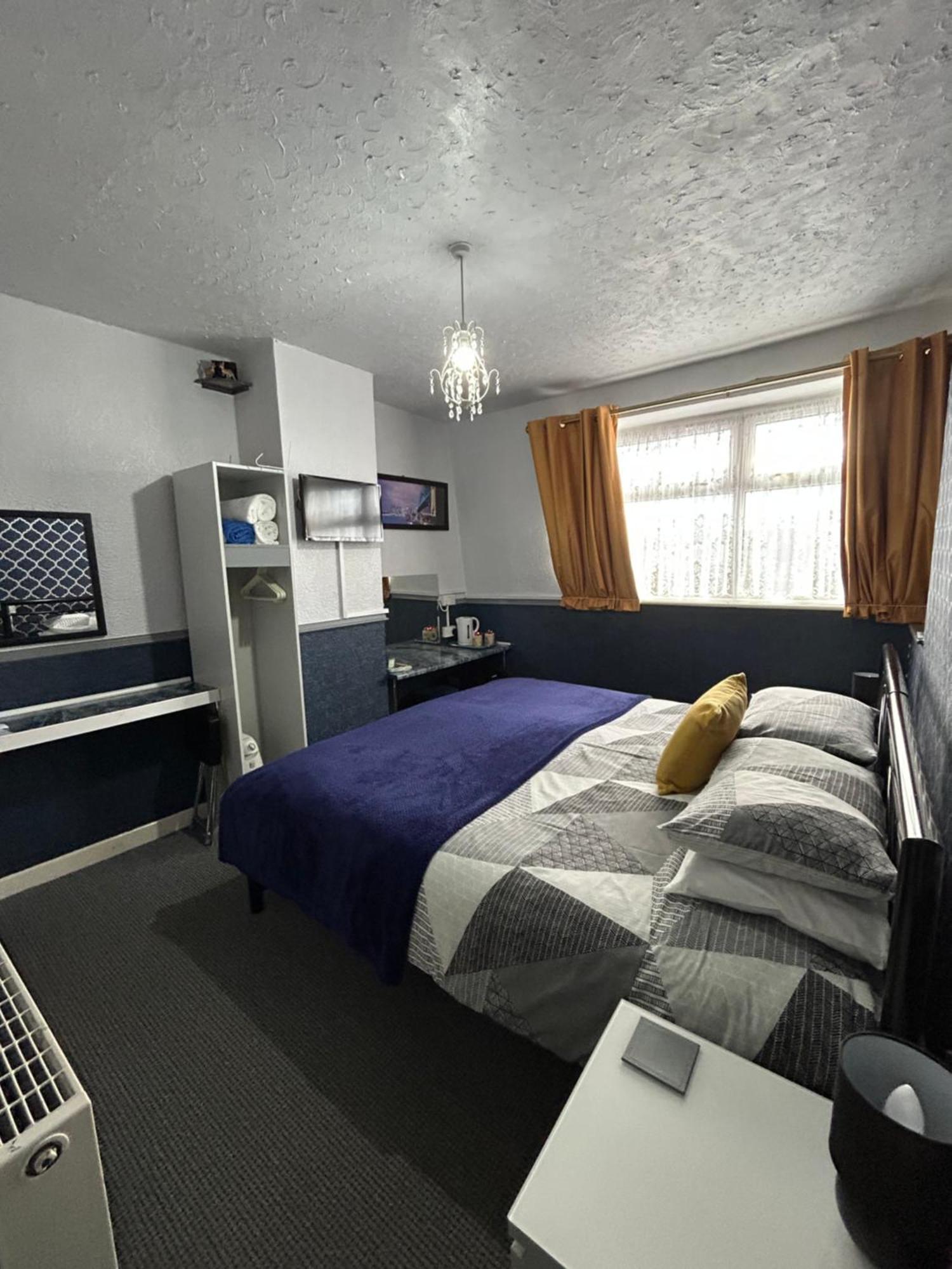 Standard King Room