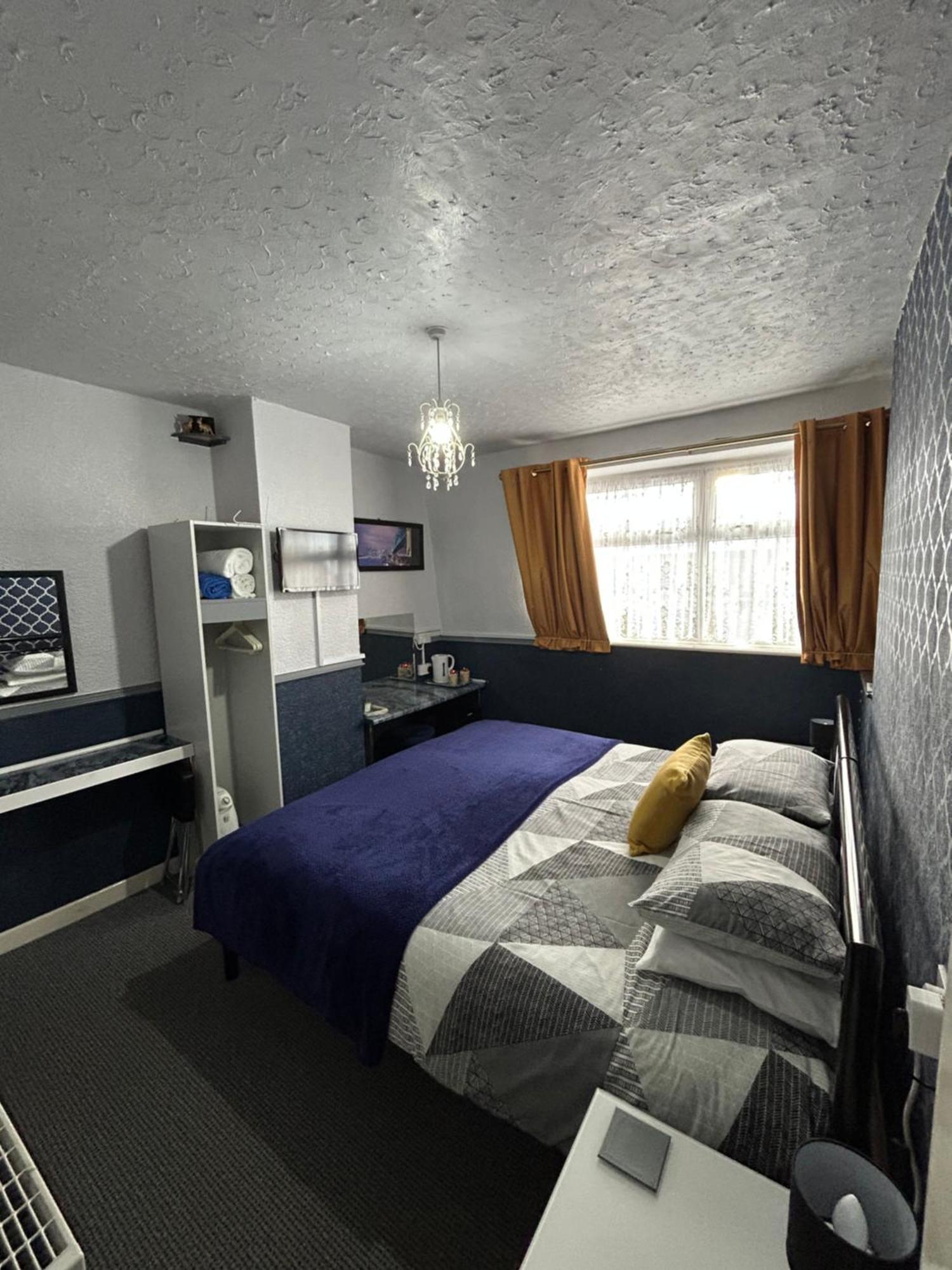 Standard King Room