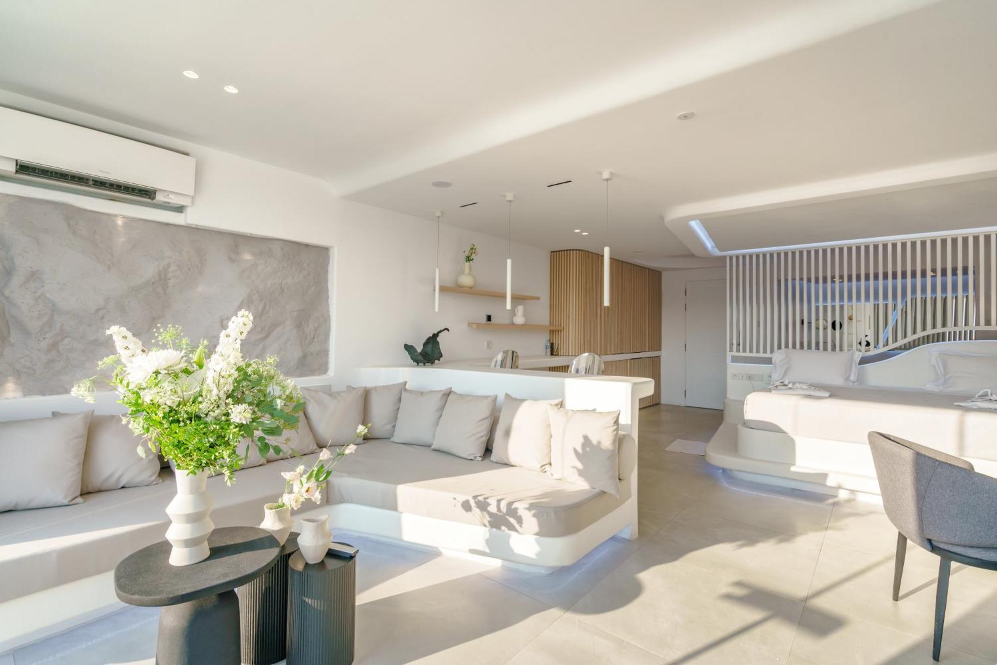 Mykonos Honeymoon Luxury Suite Hot Tub