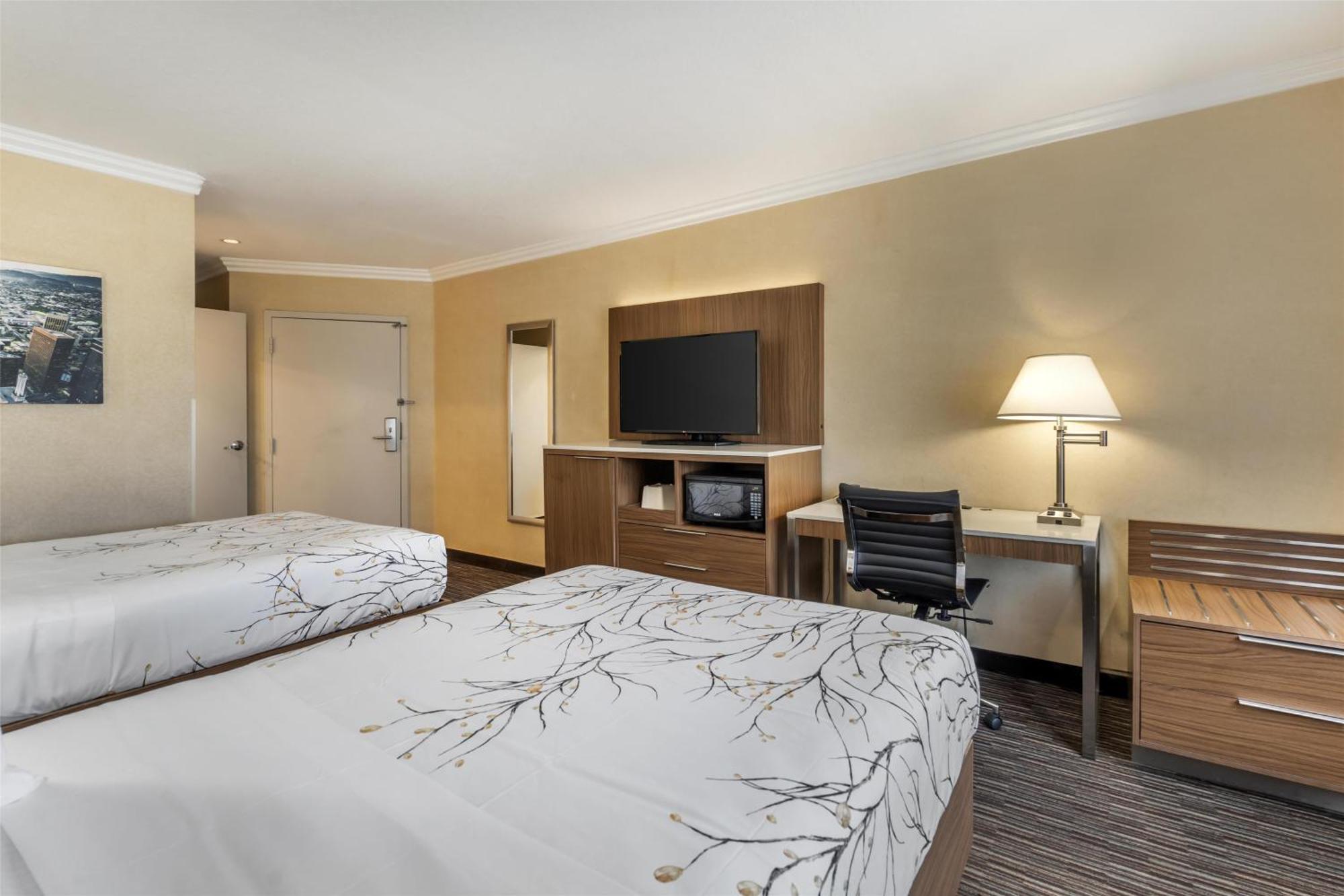 Double Room Two Double Beds Non-Smoking