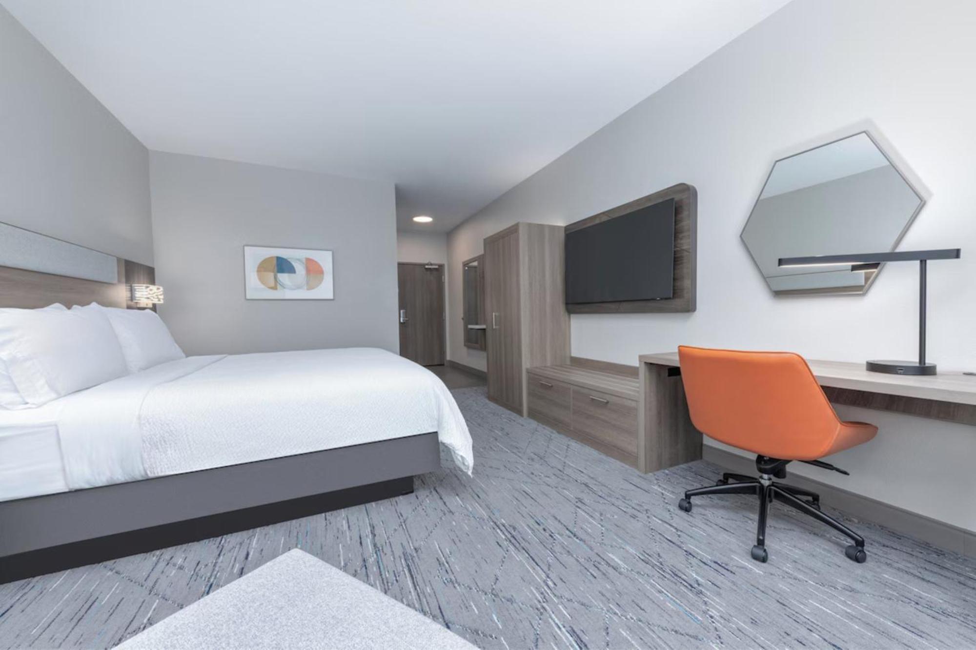 Standard King Room