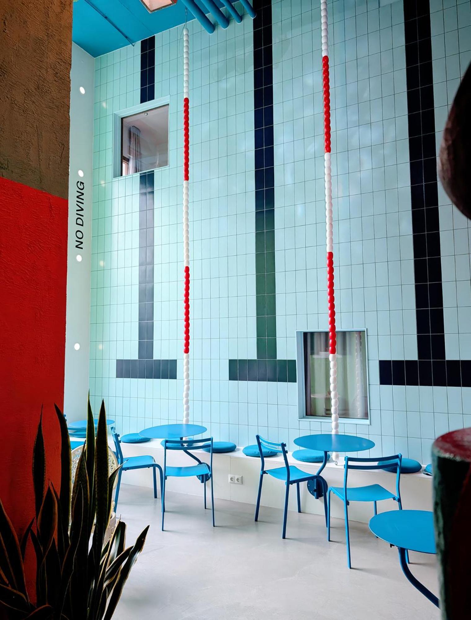 Vertical Swimming Pool