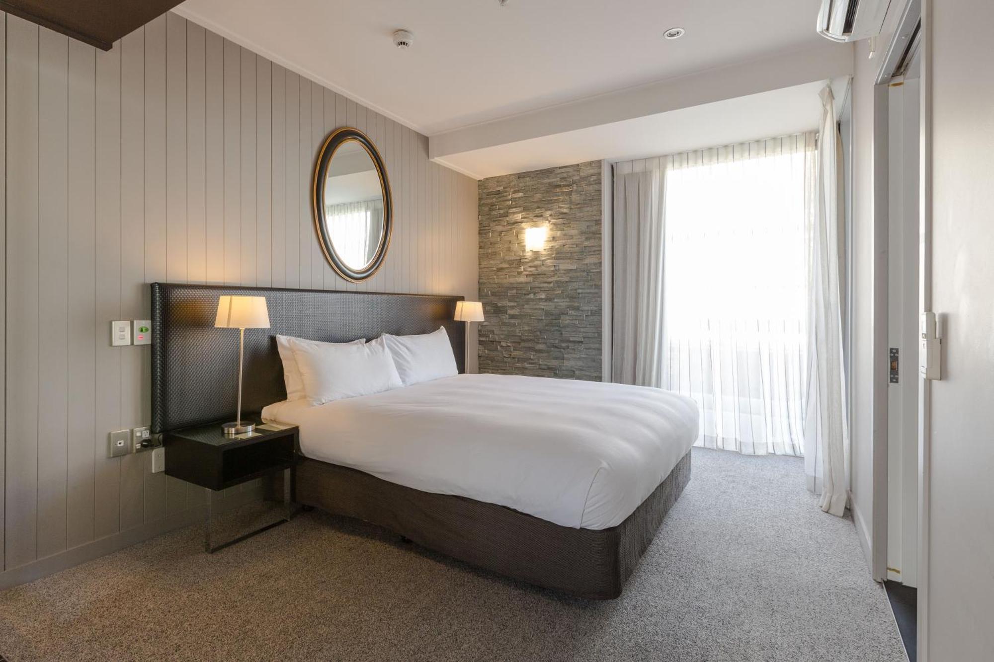 King Room Kitchenette Mobility Access