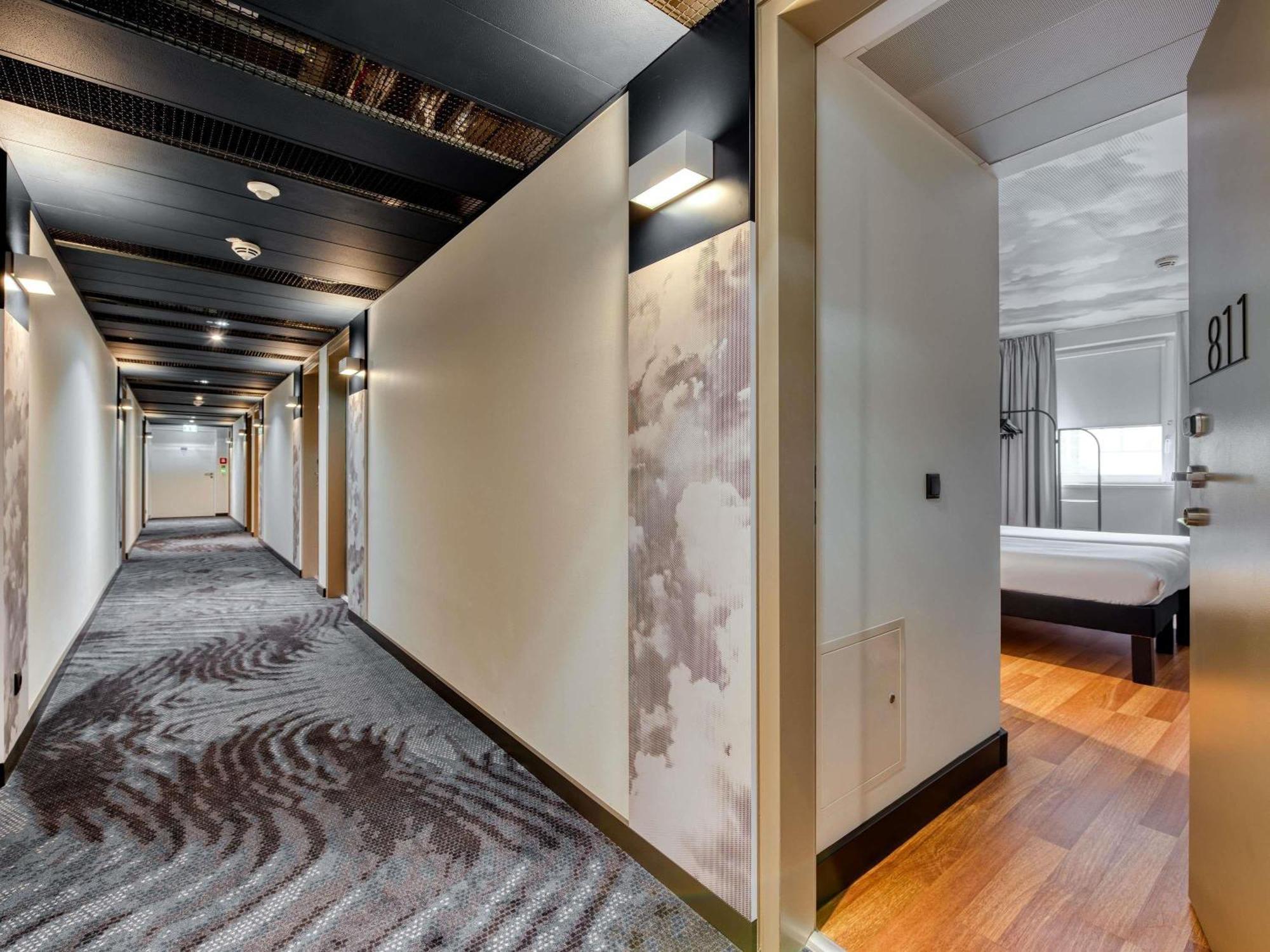 Double Room,1758424986:JPEG