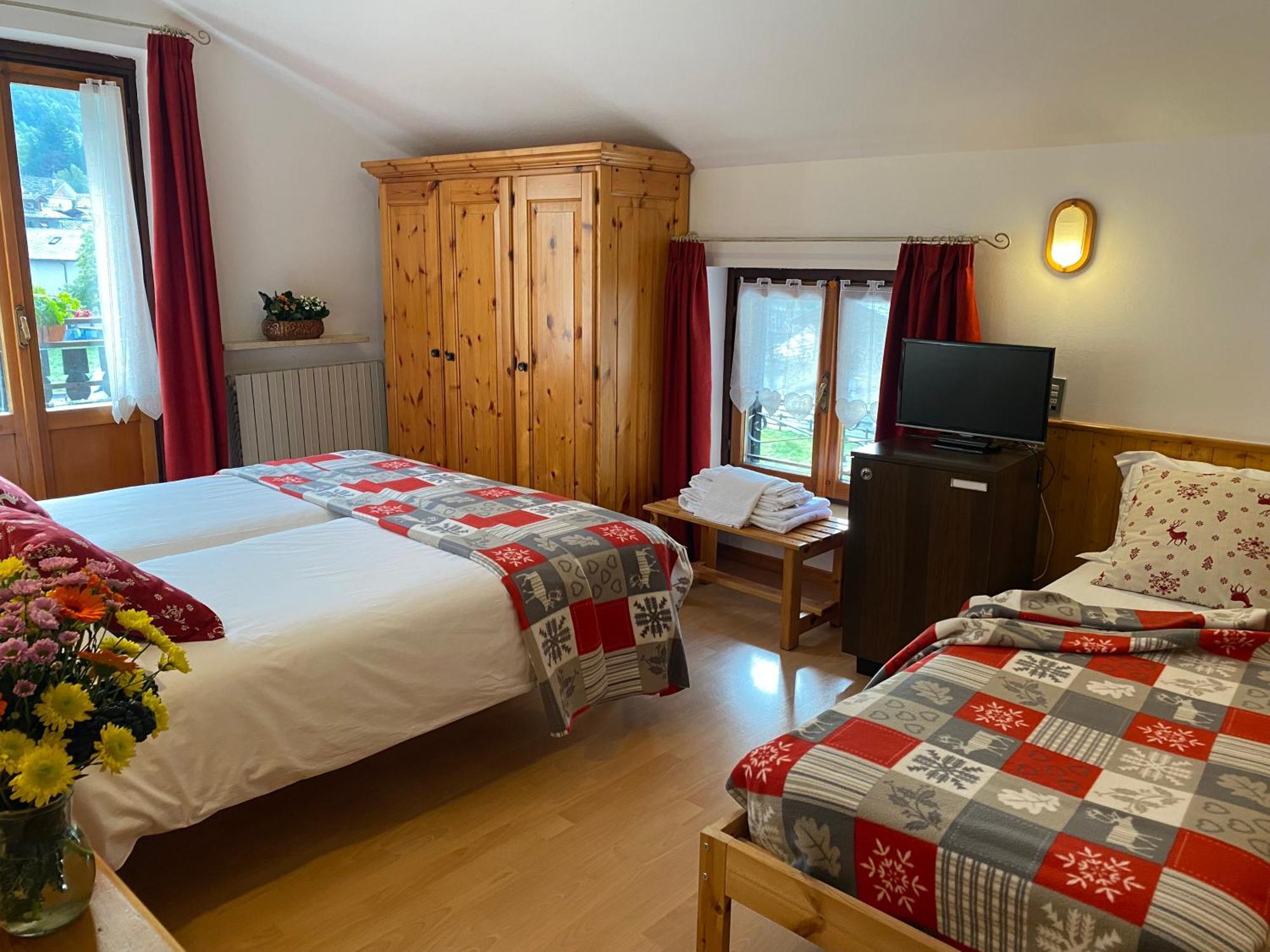 Triple Room