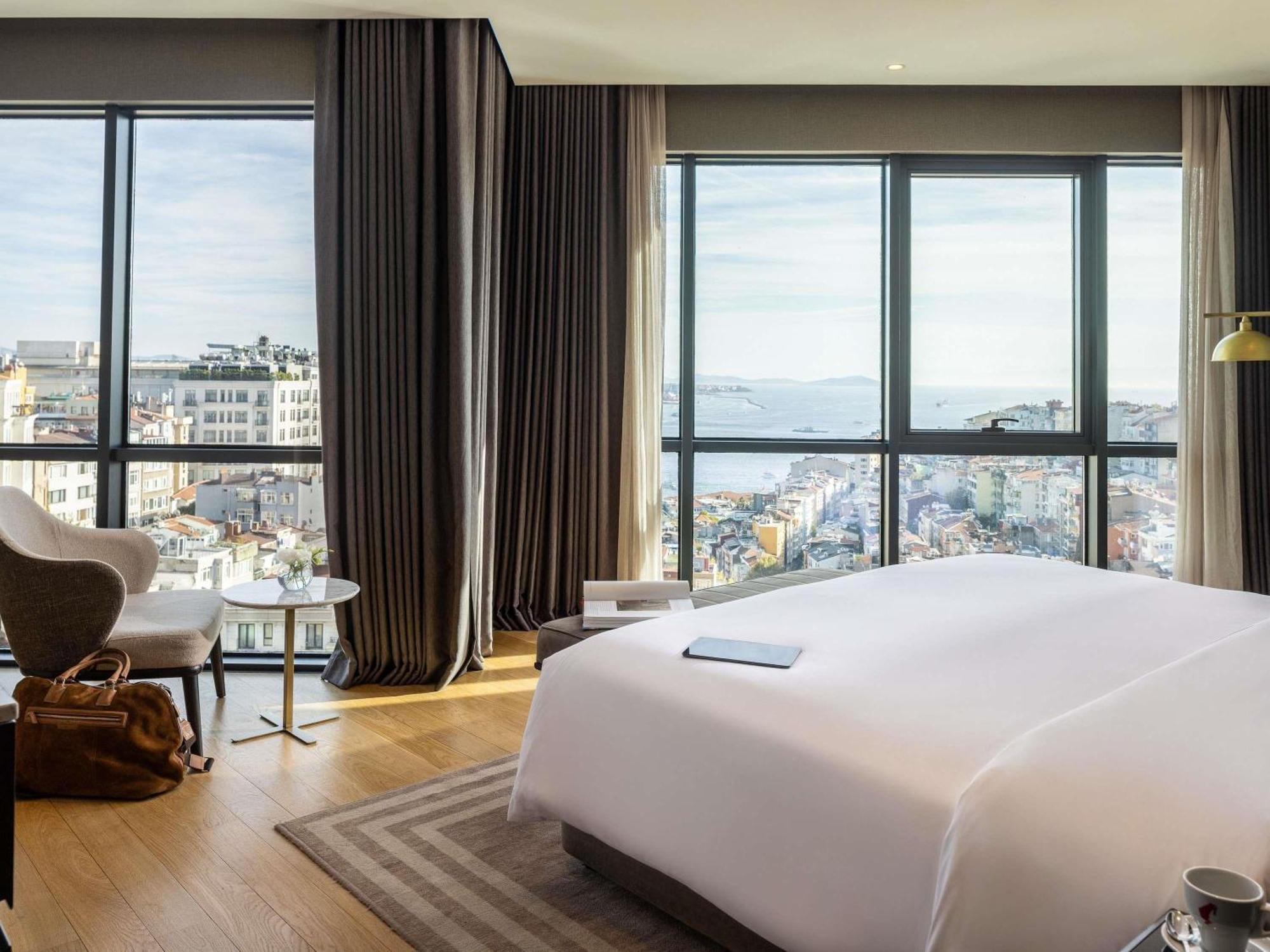 Suite Signature 1 Chambre avec Terrasse - Vue sur Bosphore - Accès Club Millésime