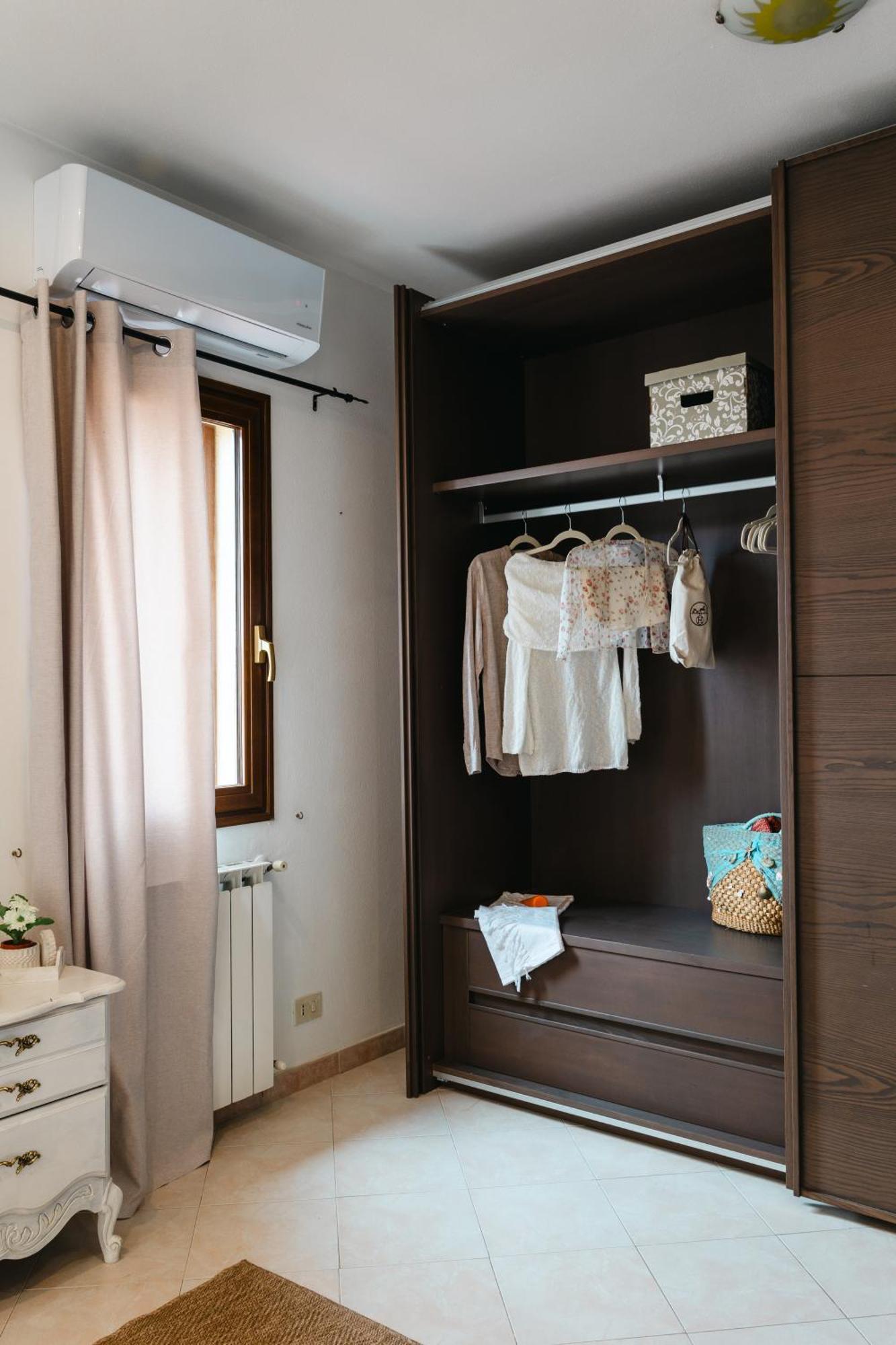 Family Room Private Bathroom