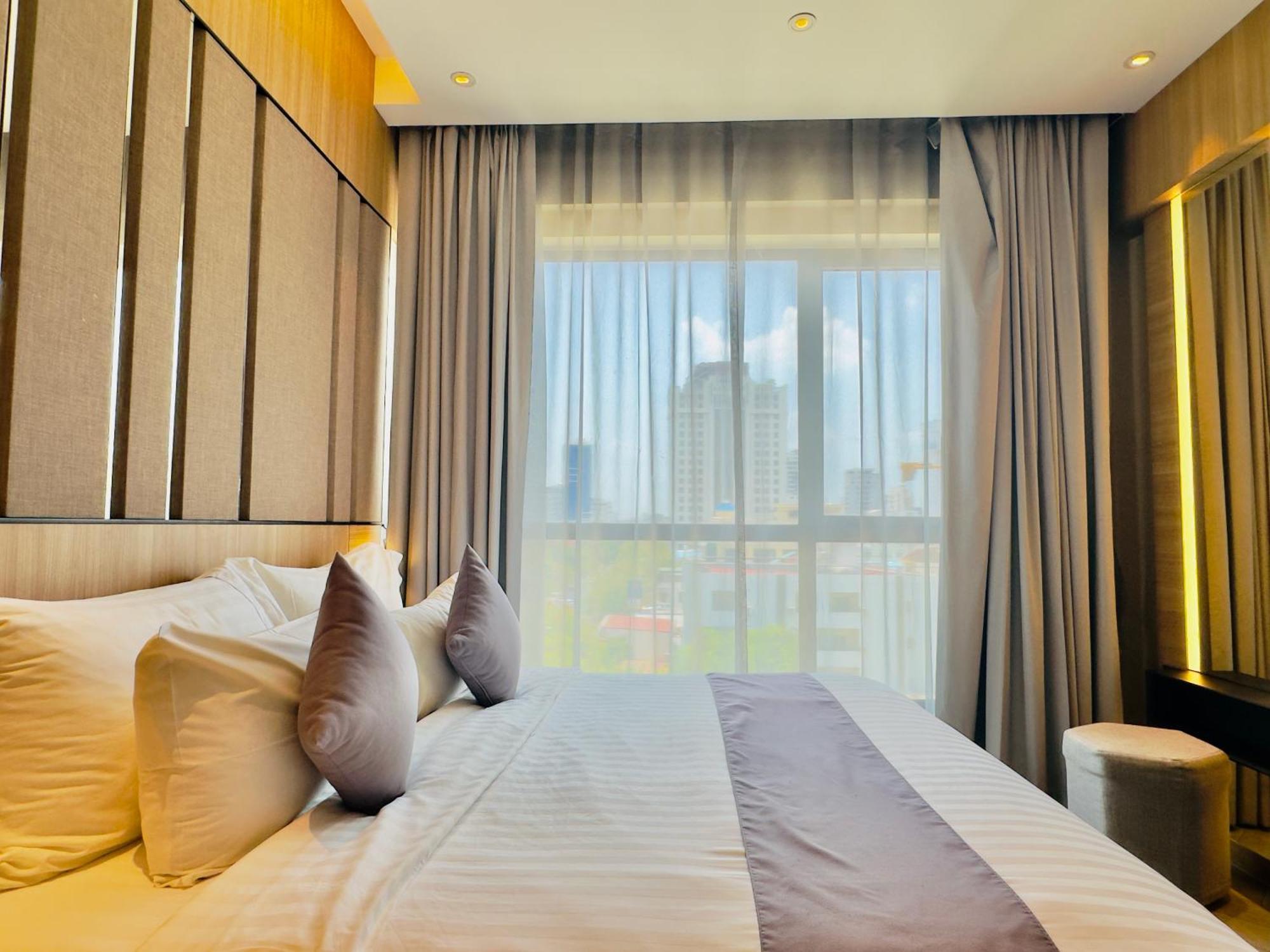 Two-Bedroom Deluxe Mini Bar