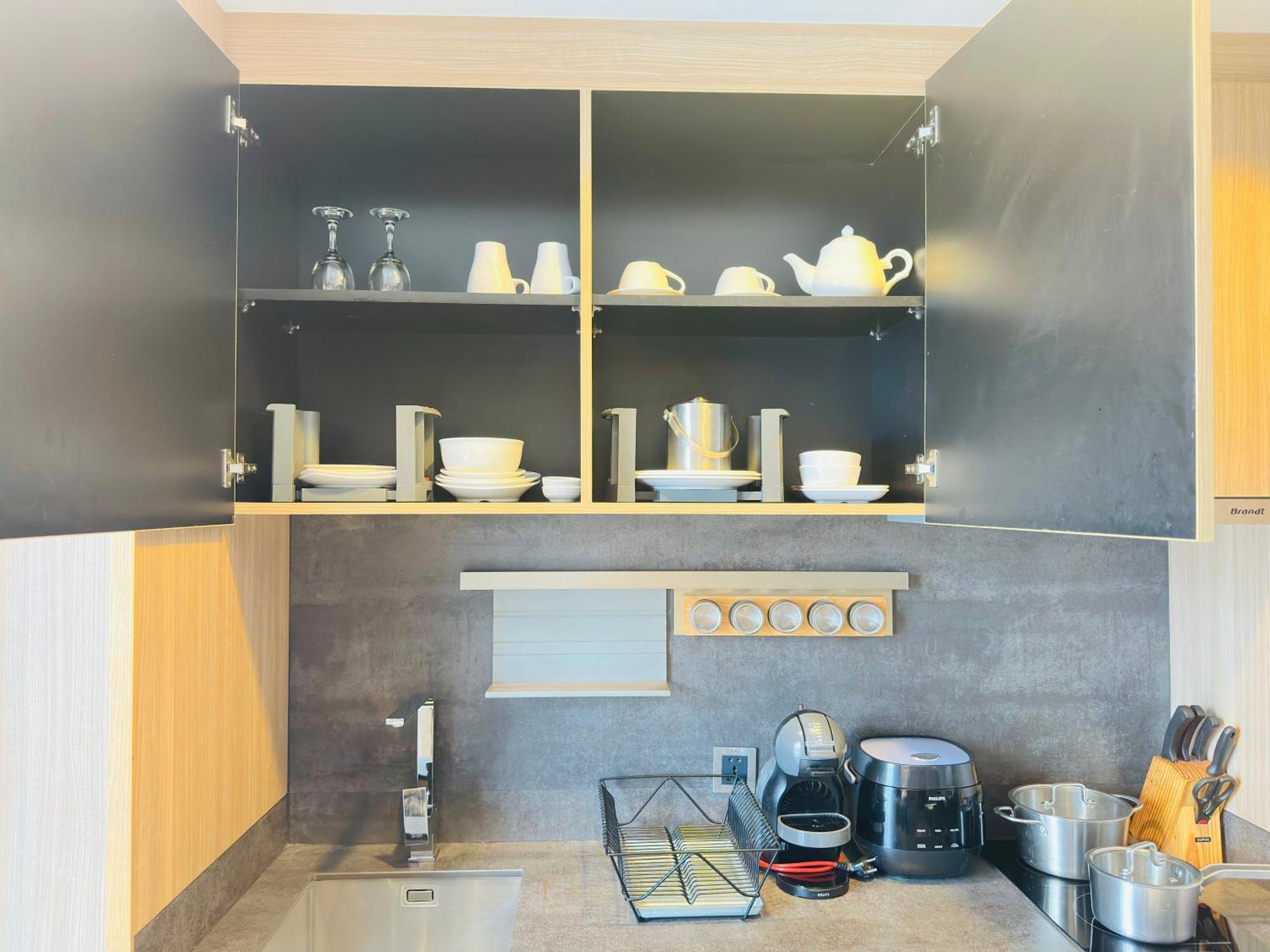Studio Mini Bar