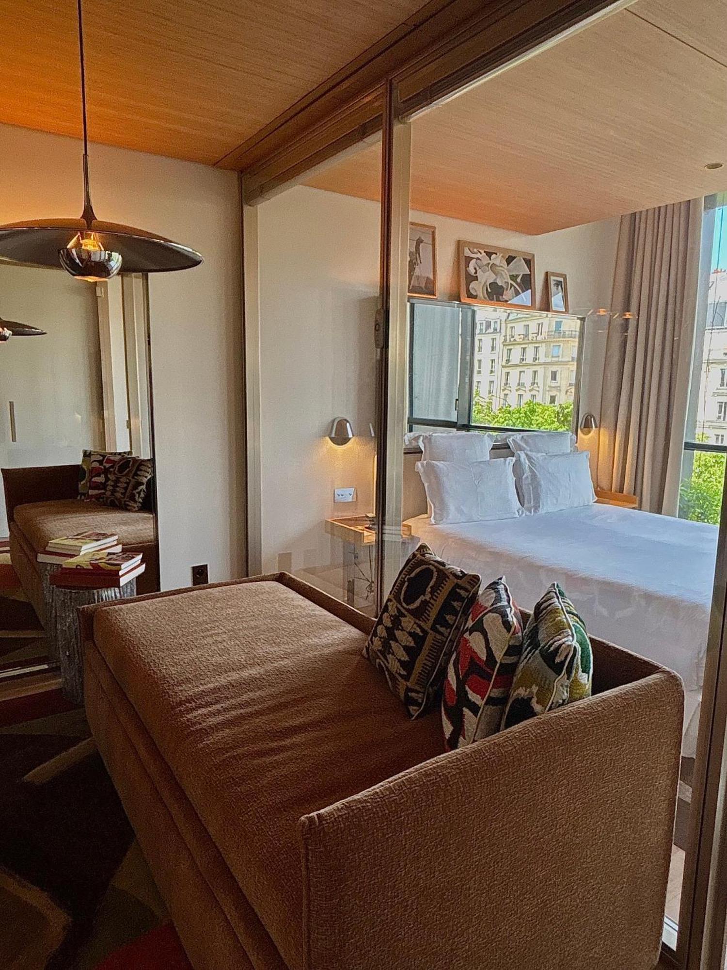 Prestige Room
