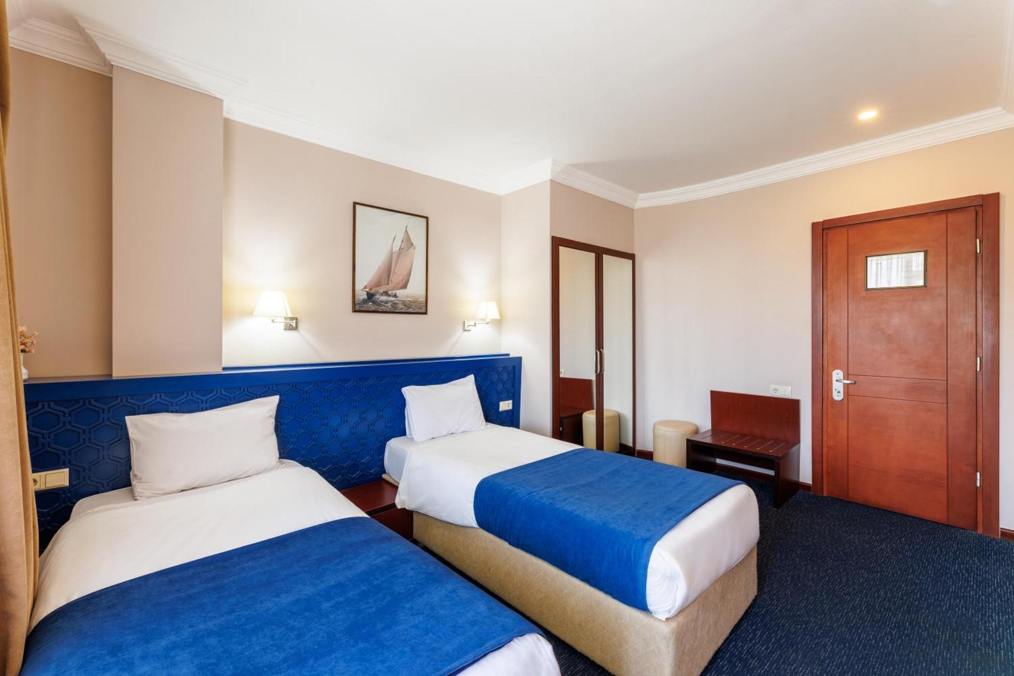 Standard Double or Twin Room Balcony