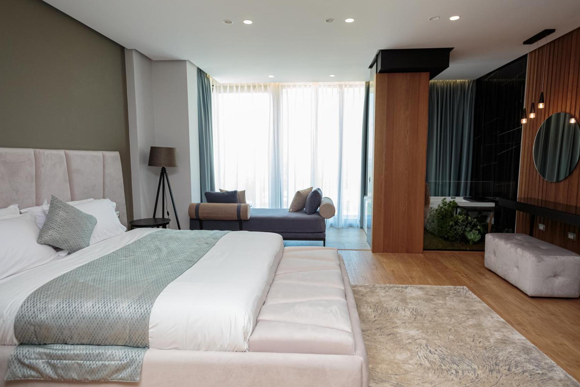 Suite Hot Tub