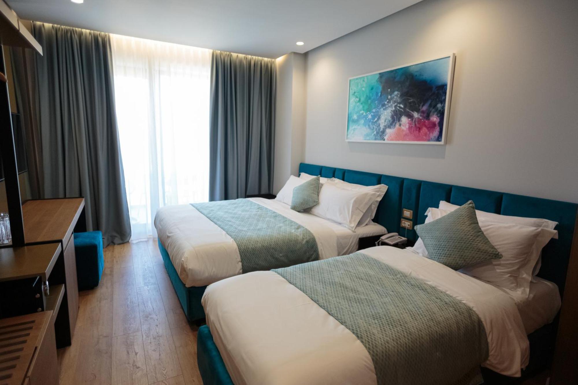 Triple Room City View
