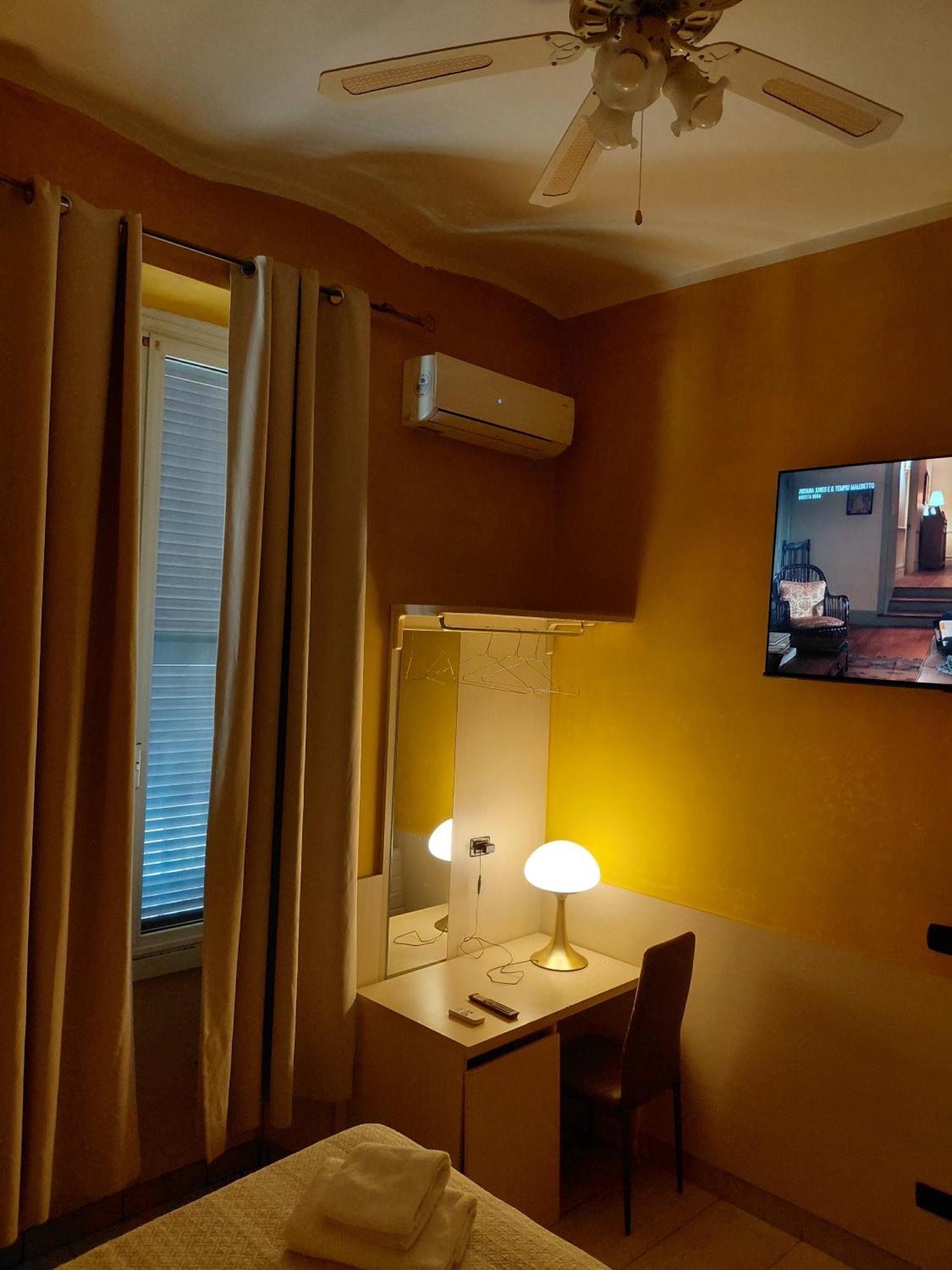 Single Room Private Bathroom