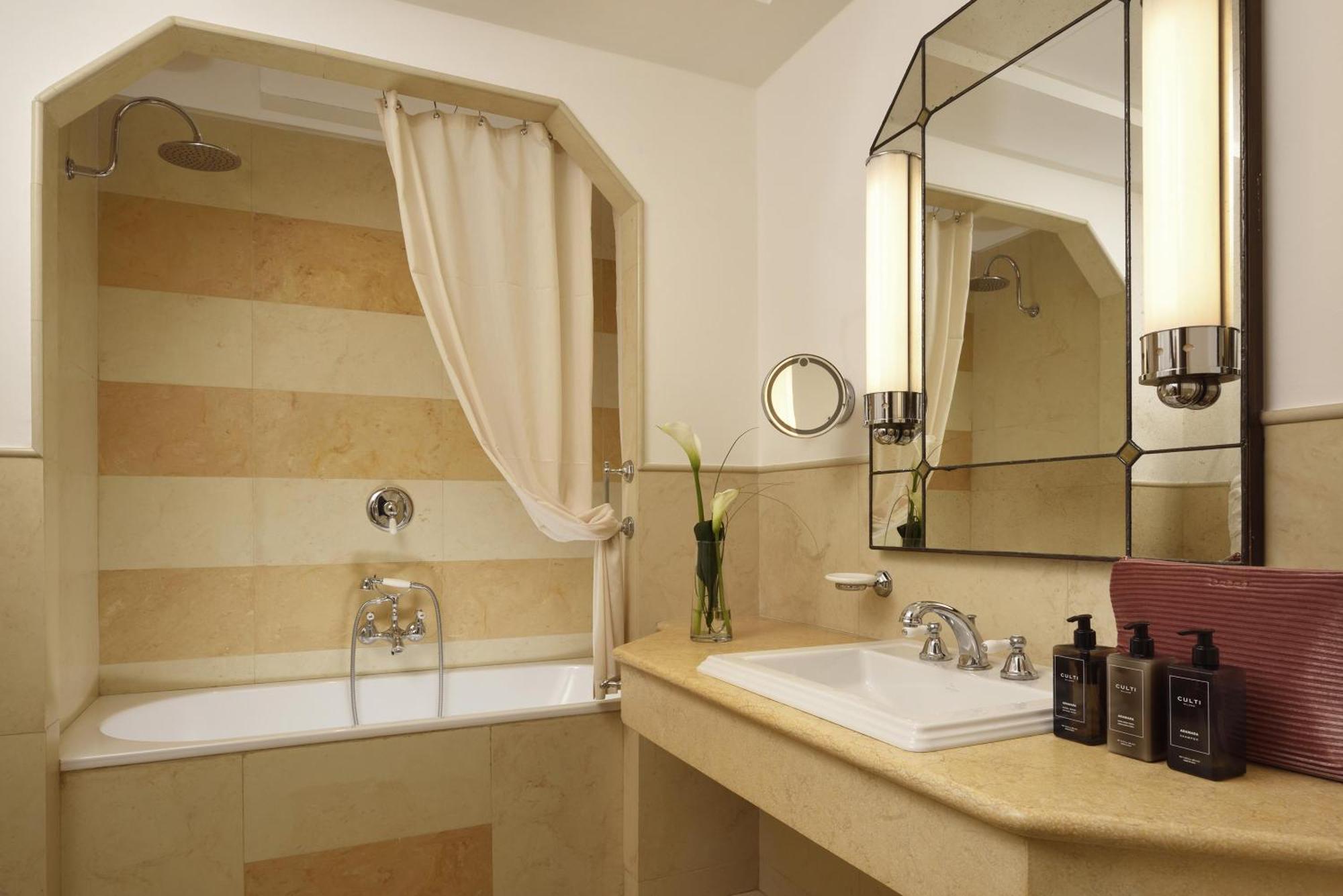 Quarto Queen Deluxe com 2 Camas Queen-size