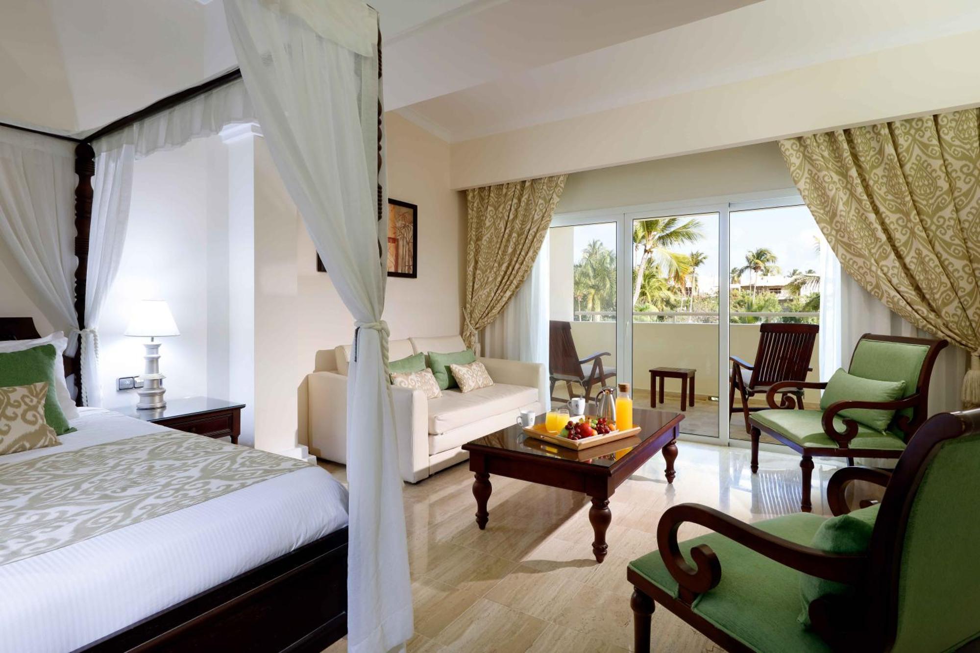 Junior Suite with Garden View