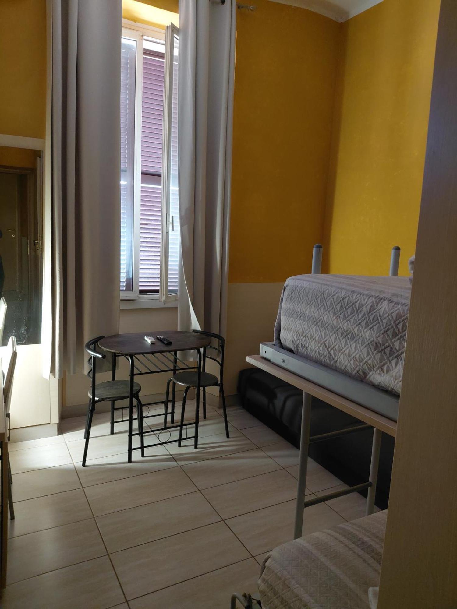 Single Room Private Bathroom