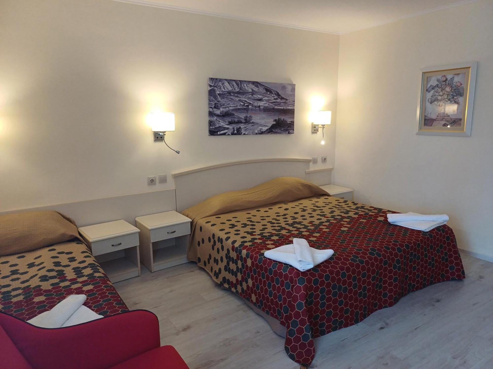 Triple Room