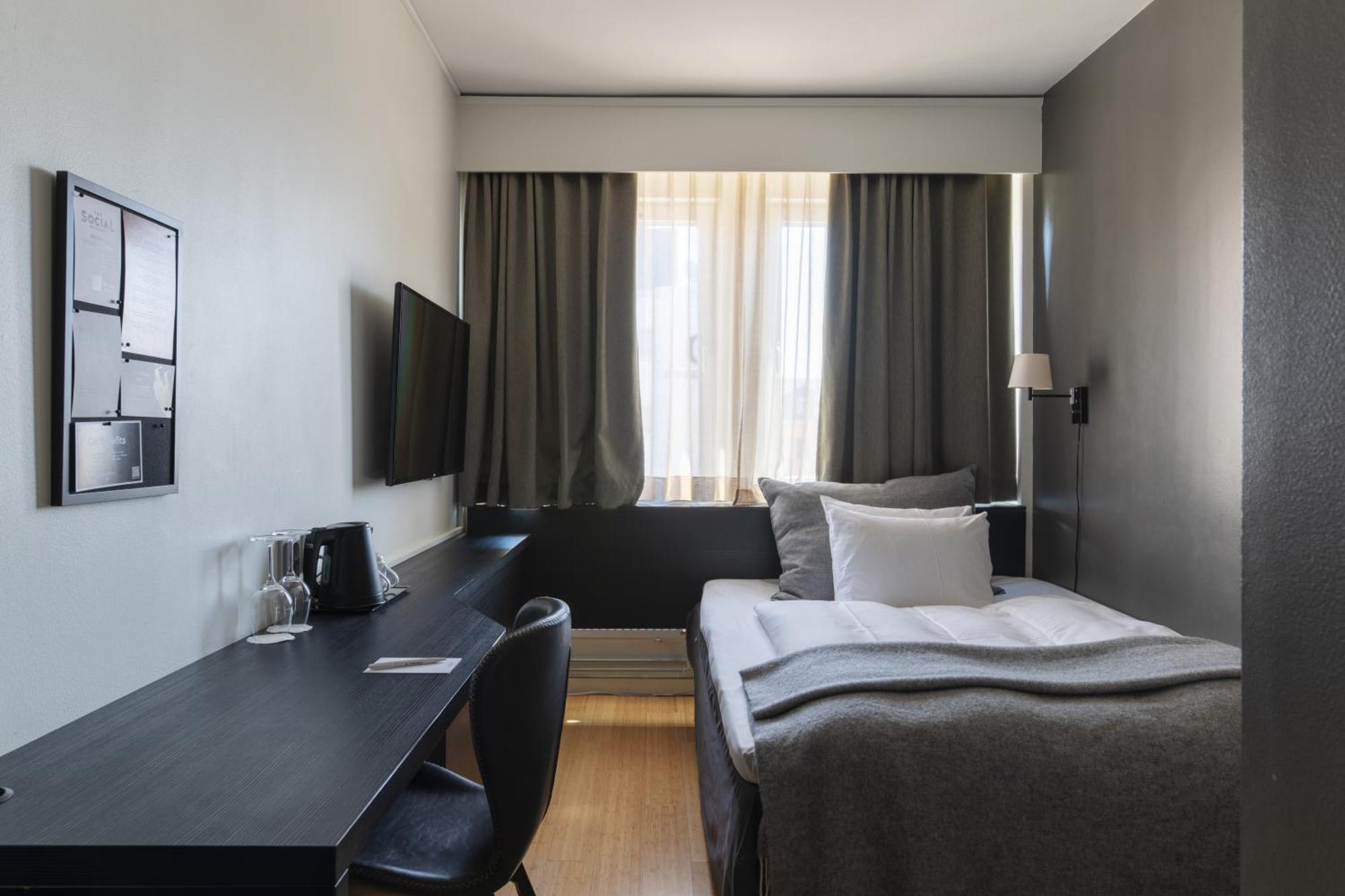Compact Double Room