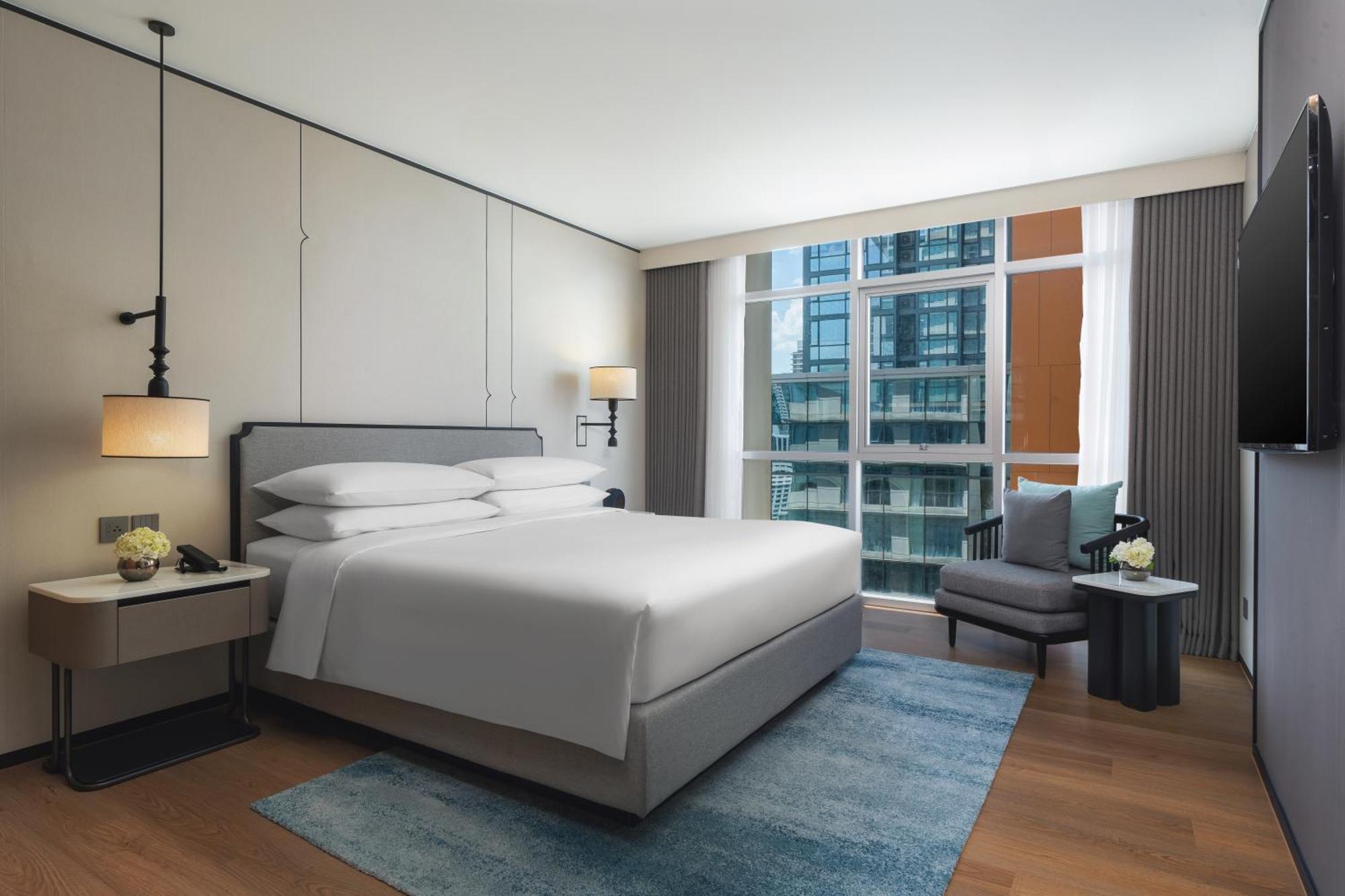 One-Bedroom King Suite City View