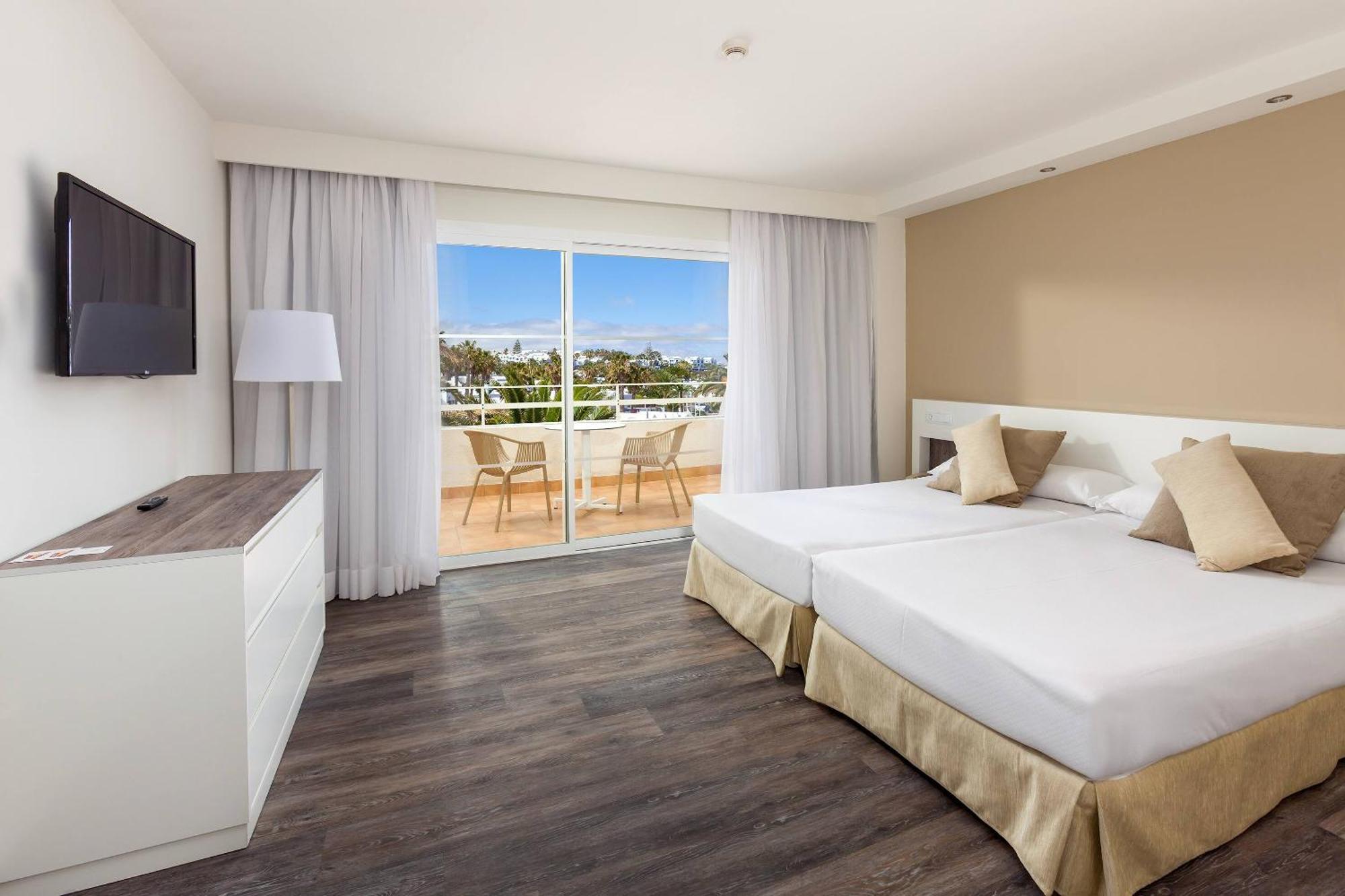 Superior Twin Room Sea View