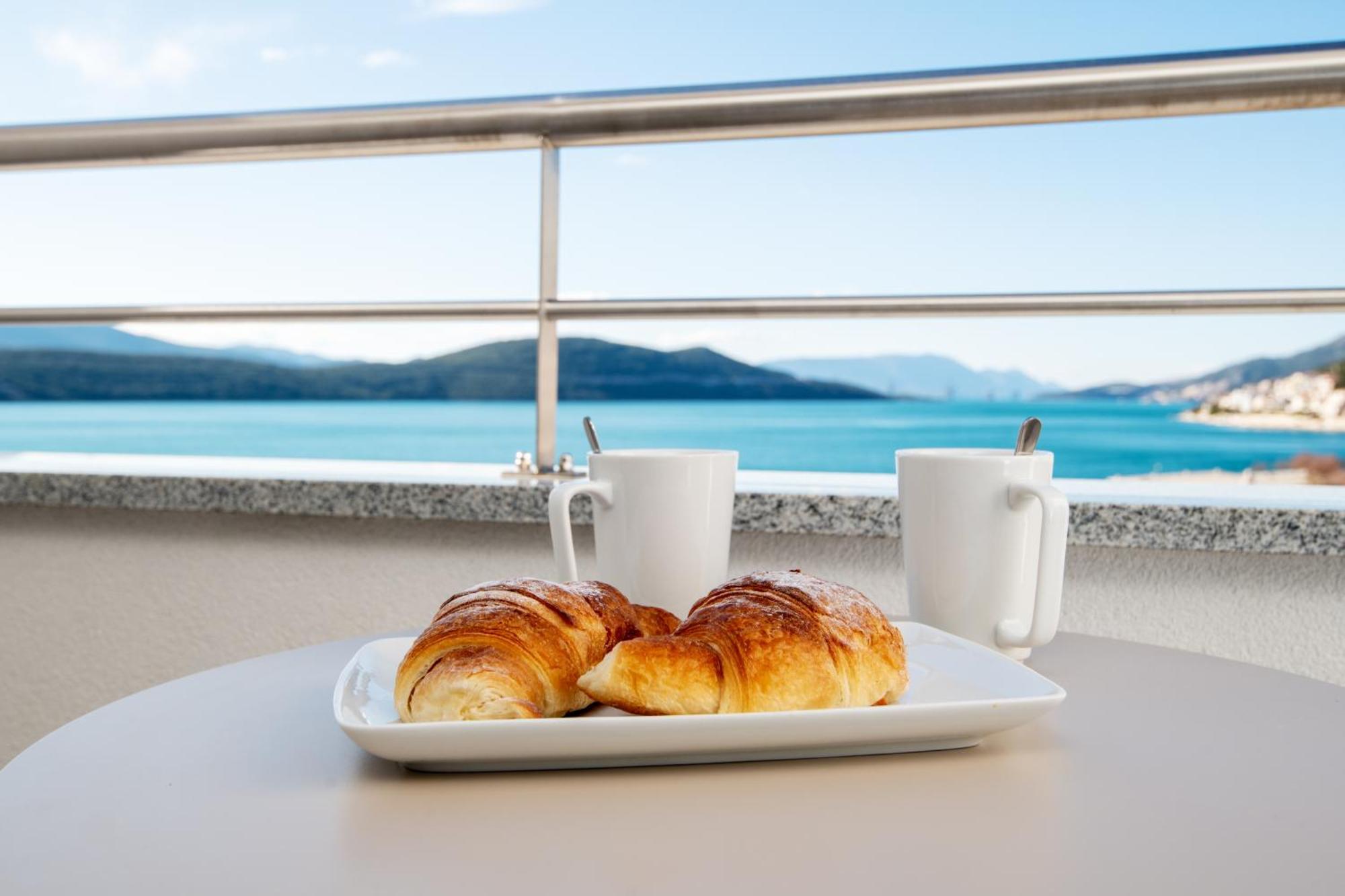Deluxe Double Room Balcony Sea View
