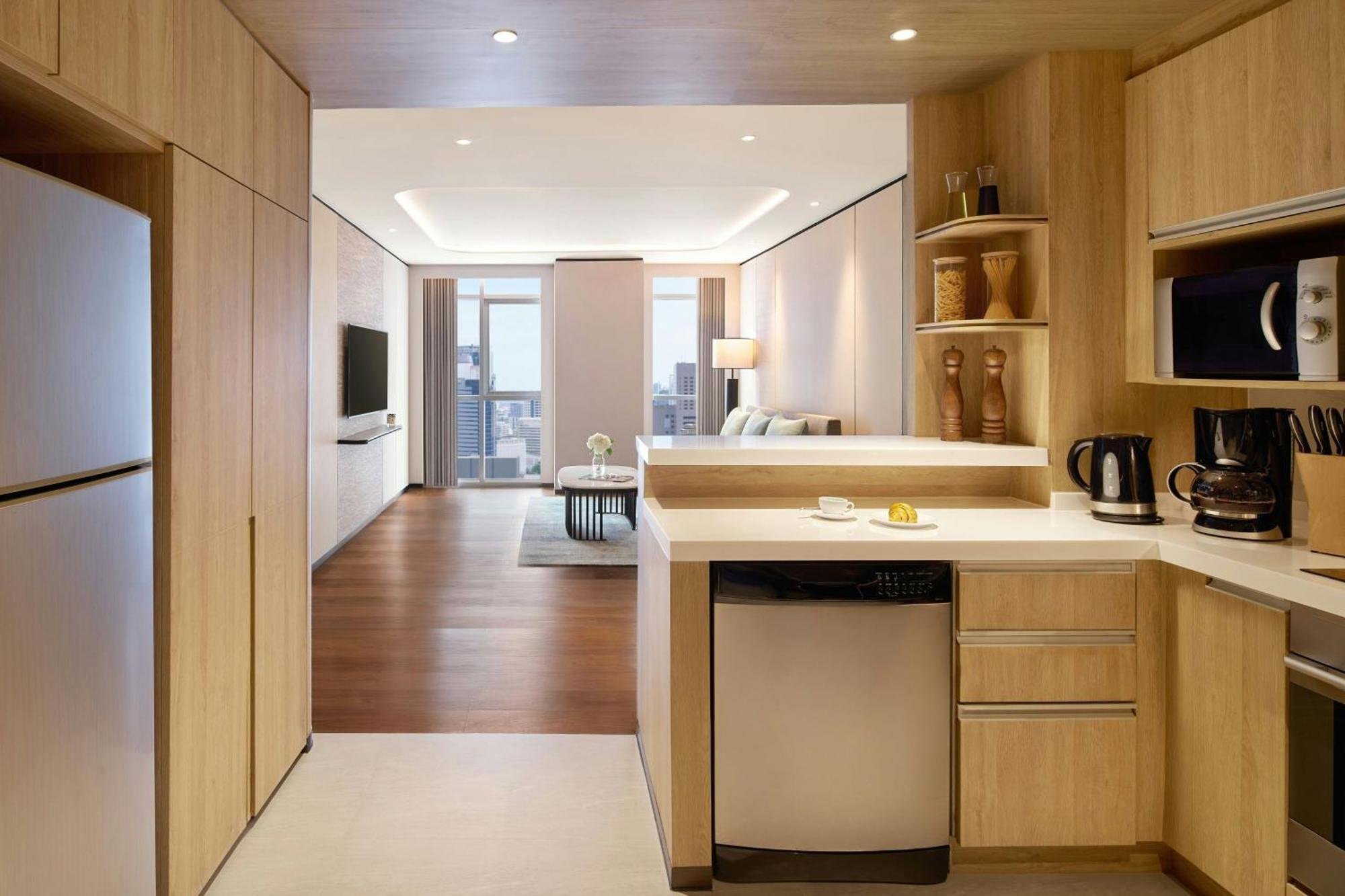 One-Bedroom King Suite City View