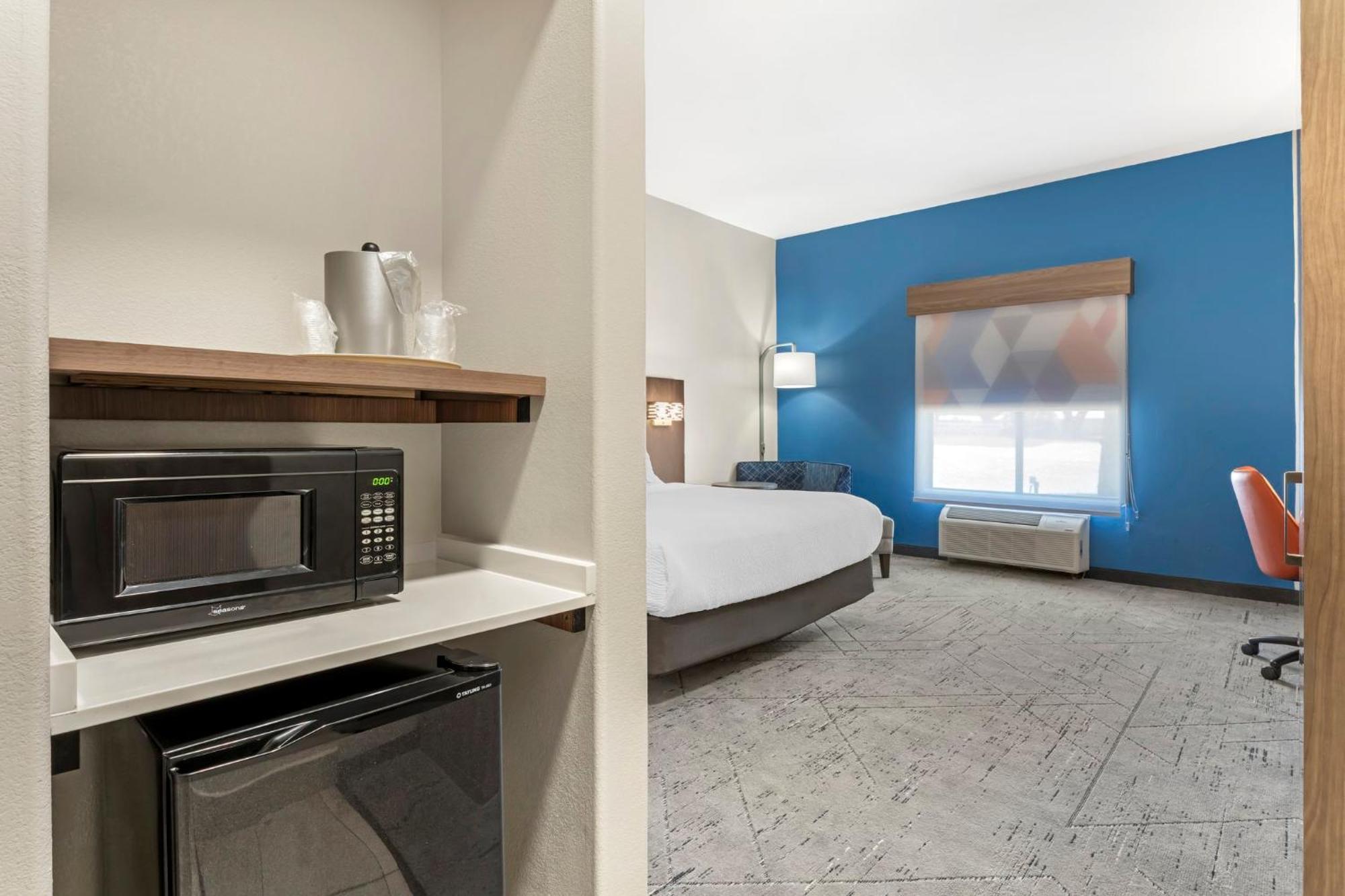 Standard King Room