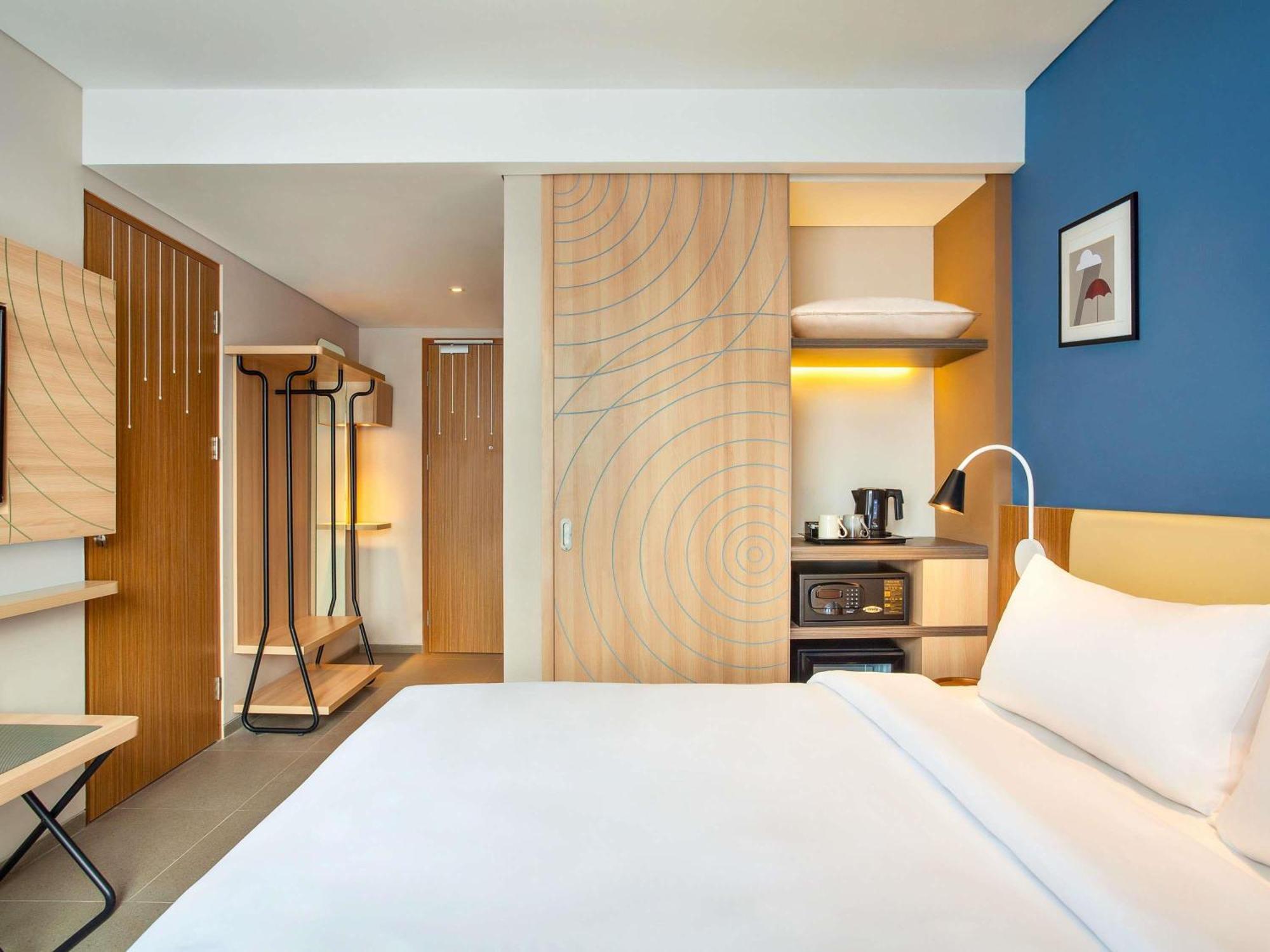 Double Hollywood King Room