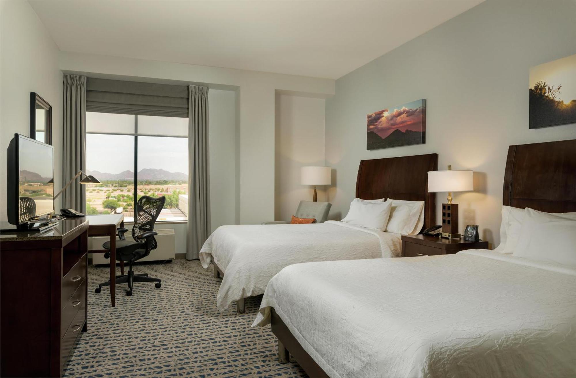 Mountain View Queen Room Two Queen Beds